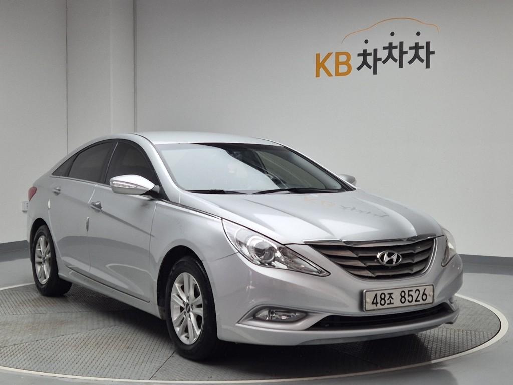 2010 HYUNDAI SONATA (YF) 