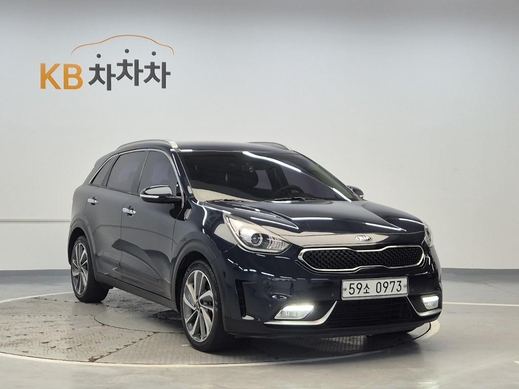 2017 KIA NIRO 