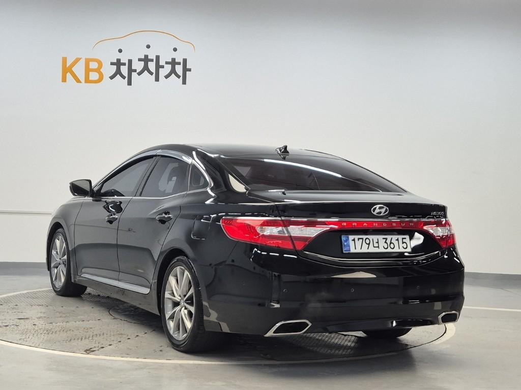 2017 HYUNDAI GRANDEUR HG 