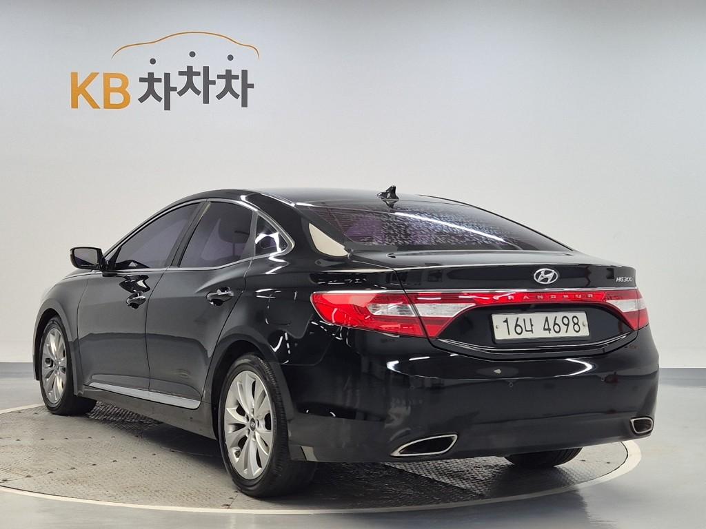 2012 HYUNDAI GRANDEUR HG 