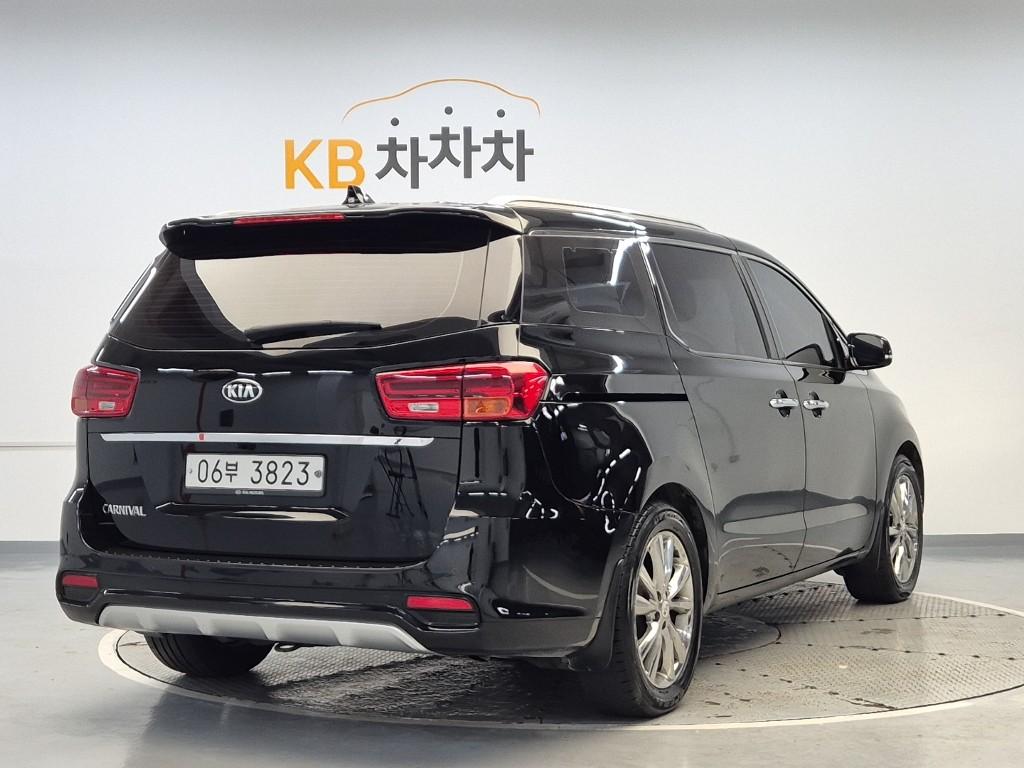 2019 KIA THE NEW CARNIVAL 