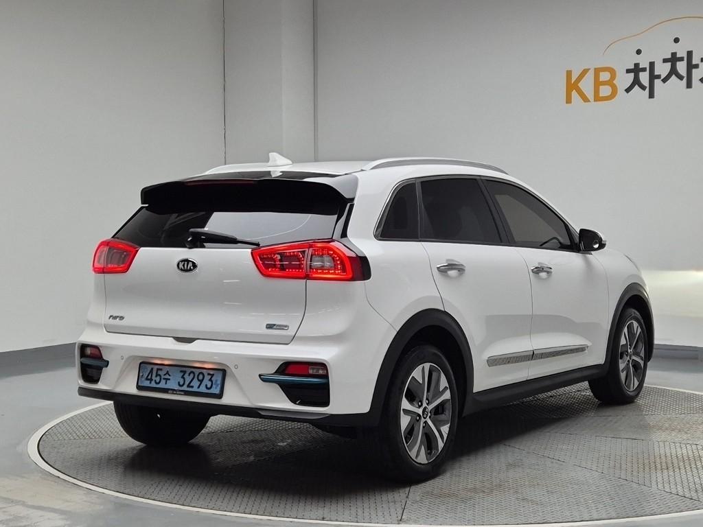 2020 KIA NIRO EV 