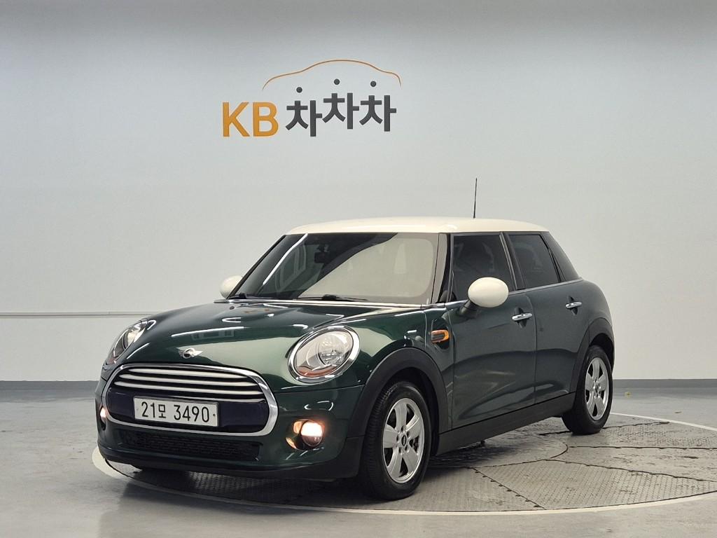 2015 MINI COOPER 