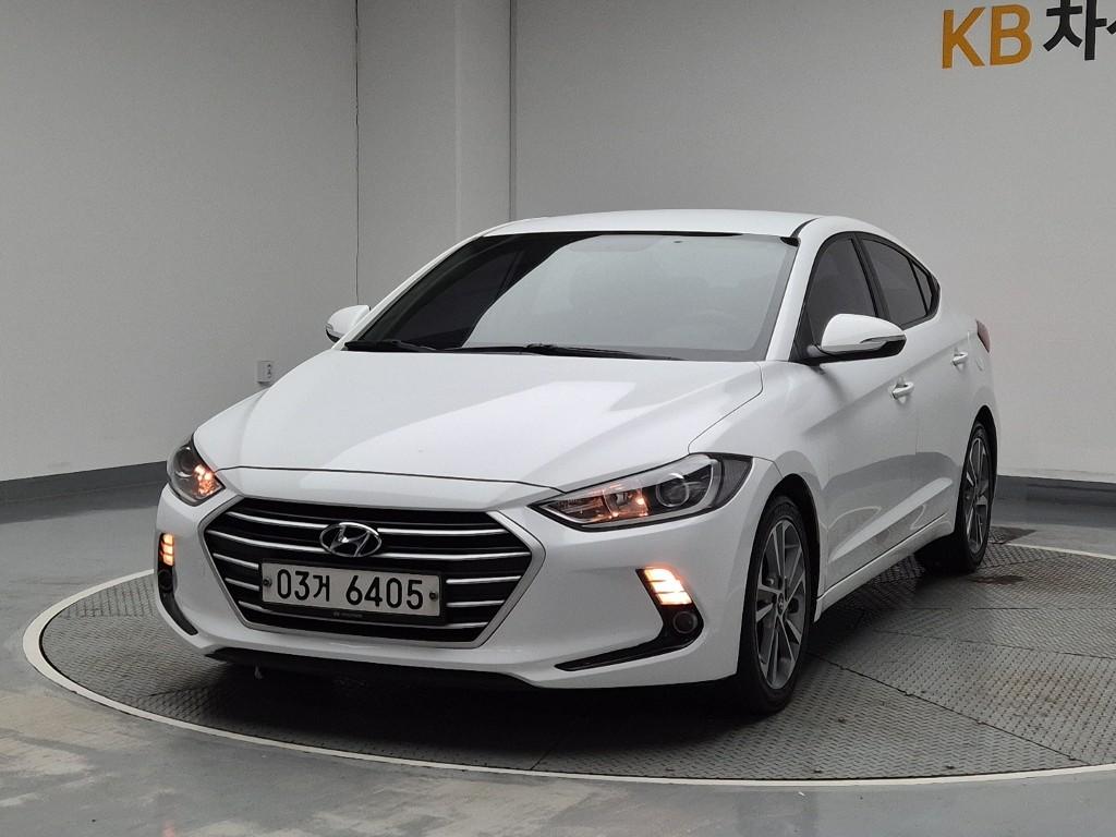 2017 HYUNDAI AVANTE AD 