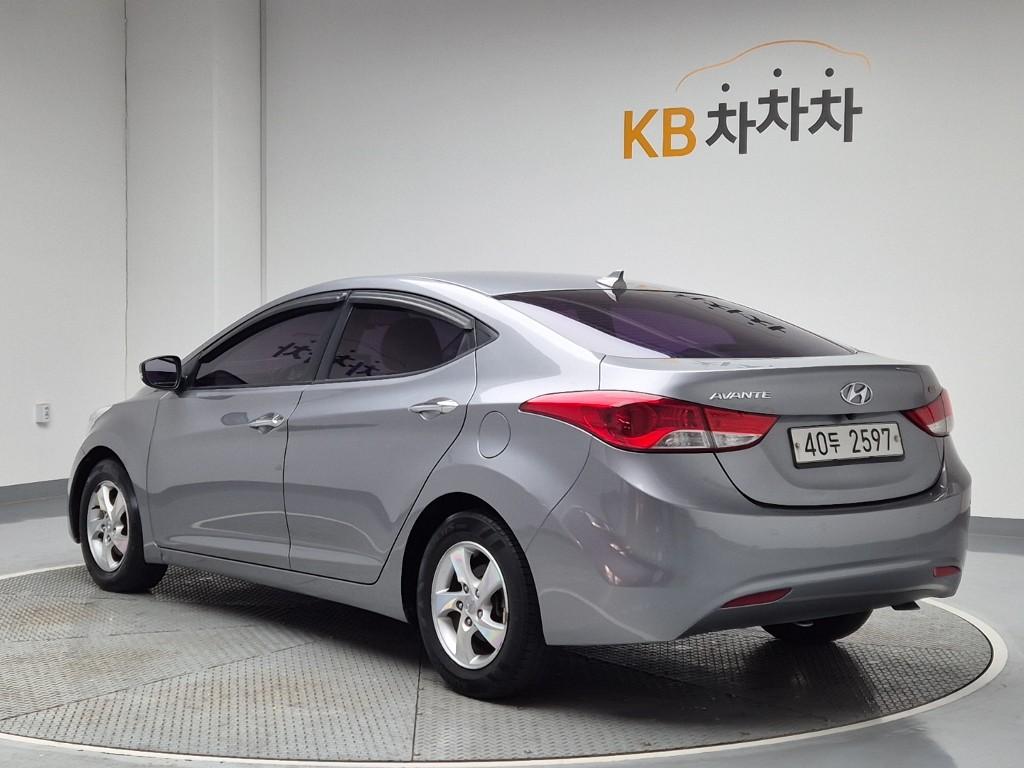 2013 HYUNDAI AVANTE MD 