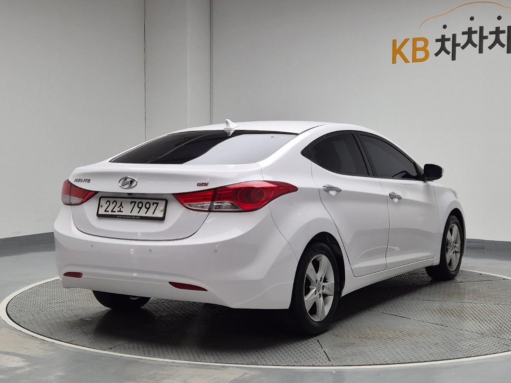 2013 HYUNDAI AVANTE MD 