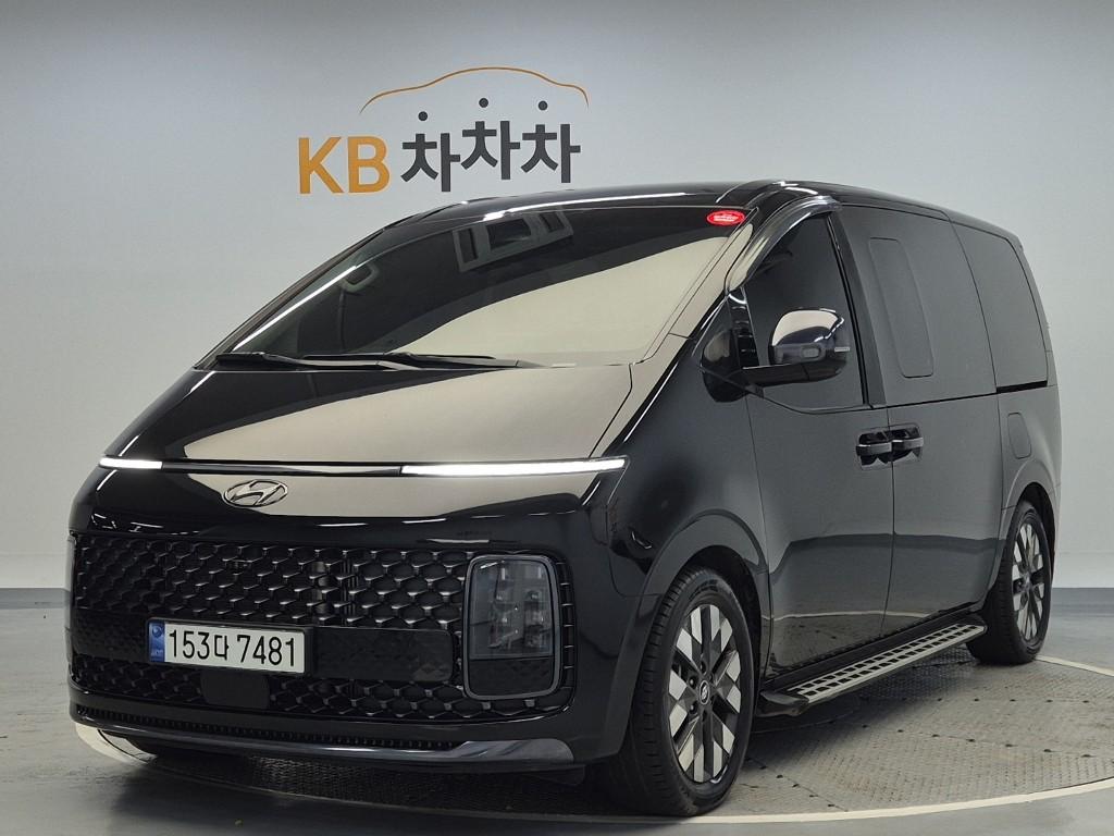2024 HYUNDAI STARIA 