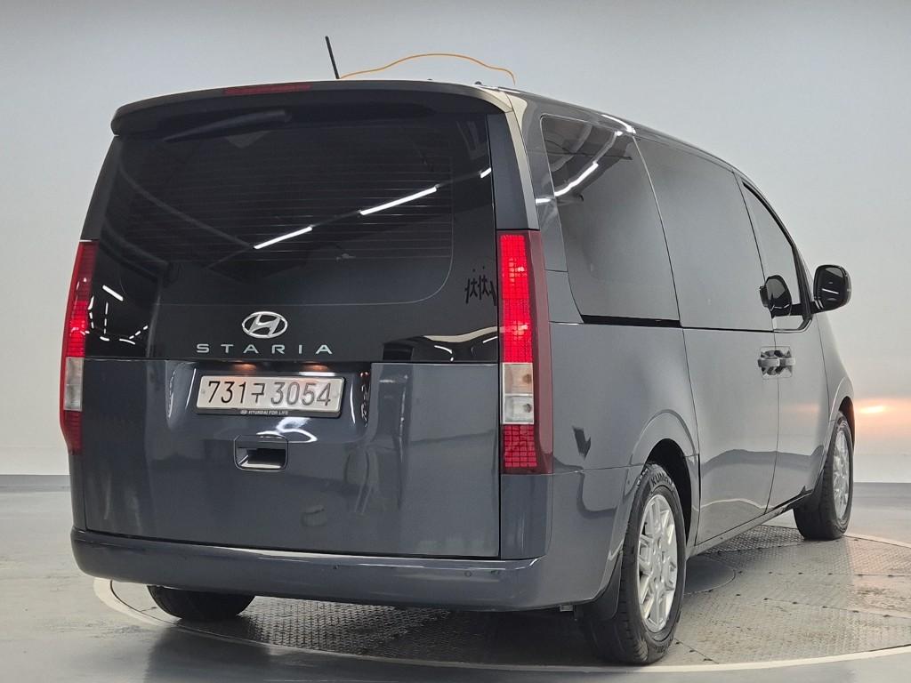 2023 HYUNDAI STARIA 