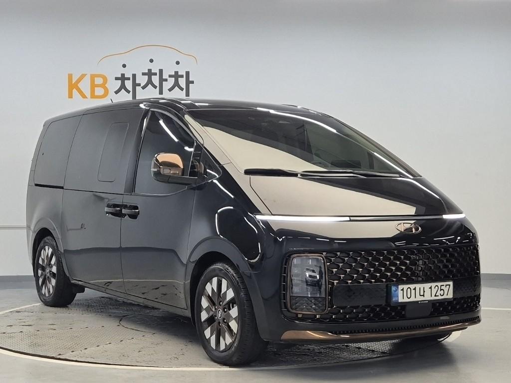 2022 HYUNDAI STARIA 