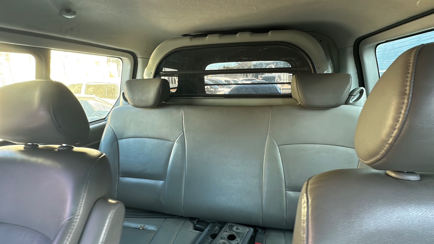 2013 Hyundai Grand Starex