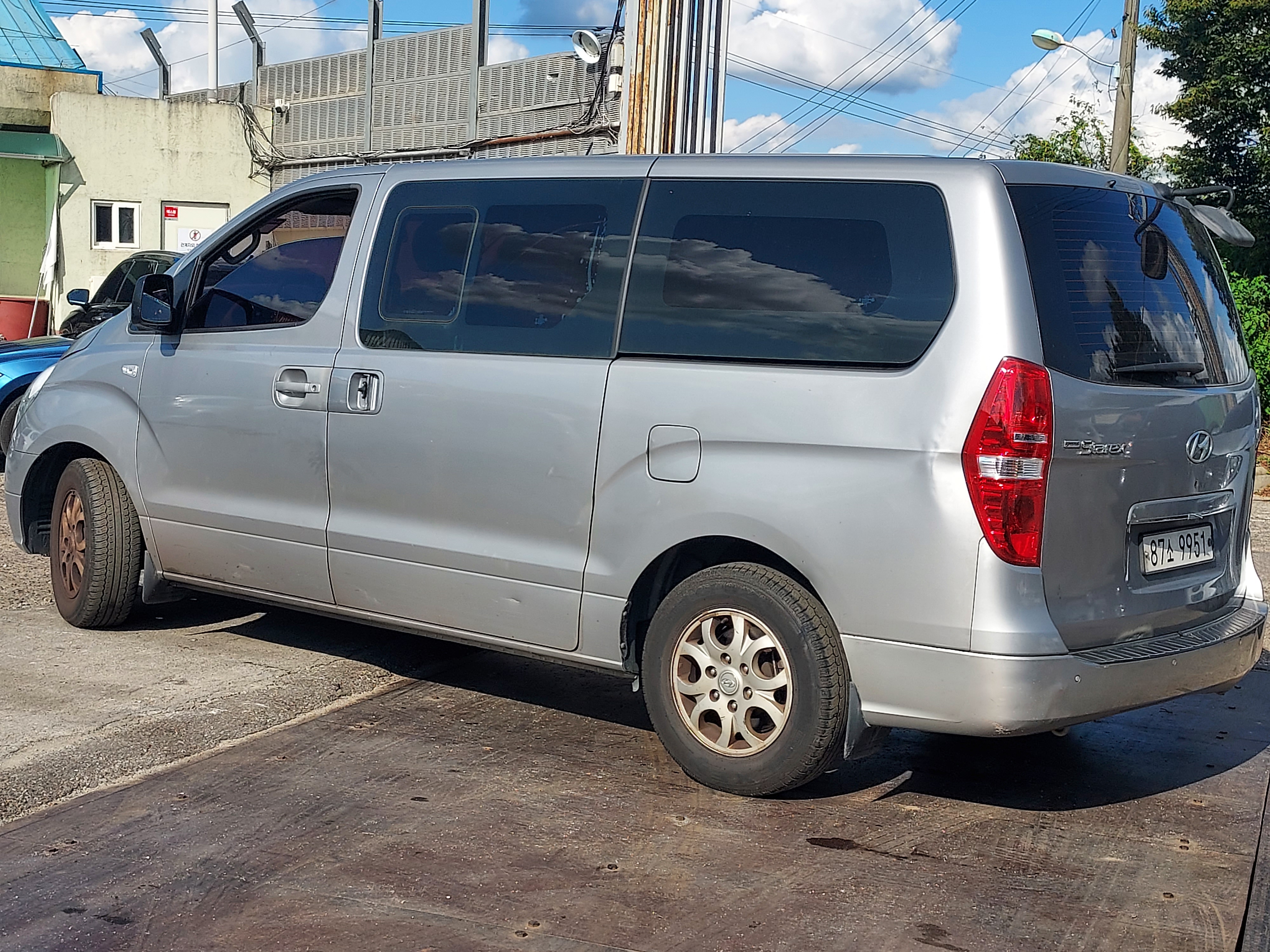 2016 Hyundai Grand Starex