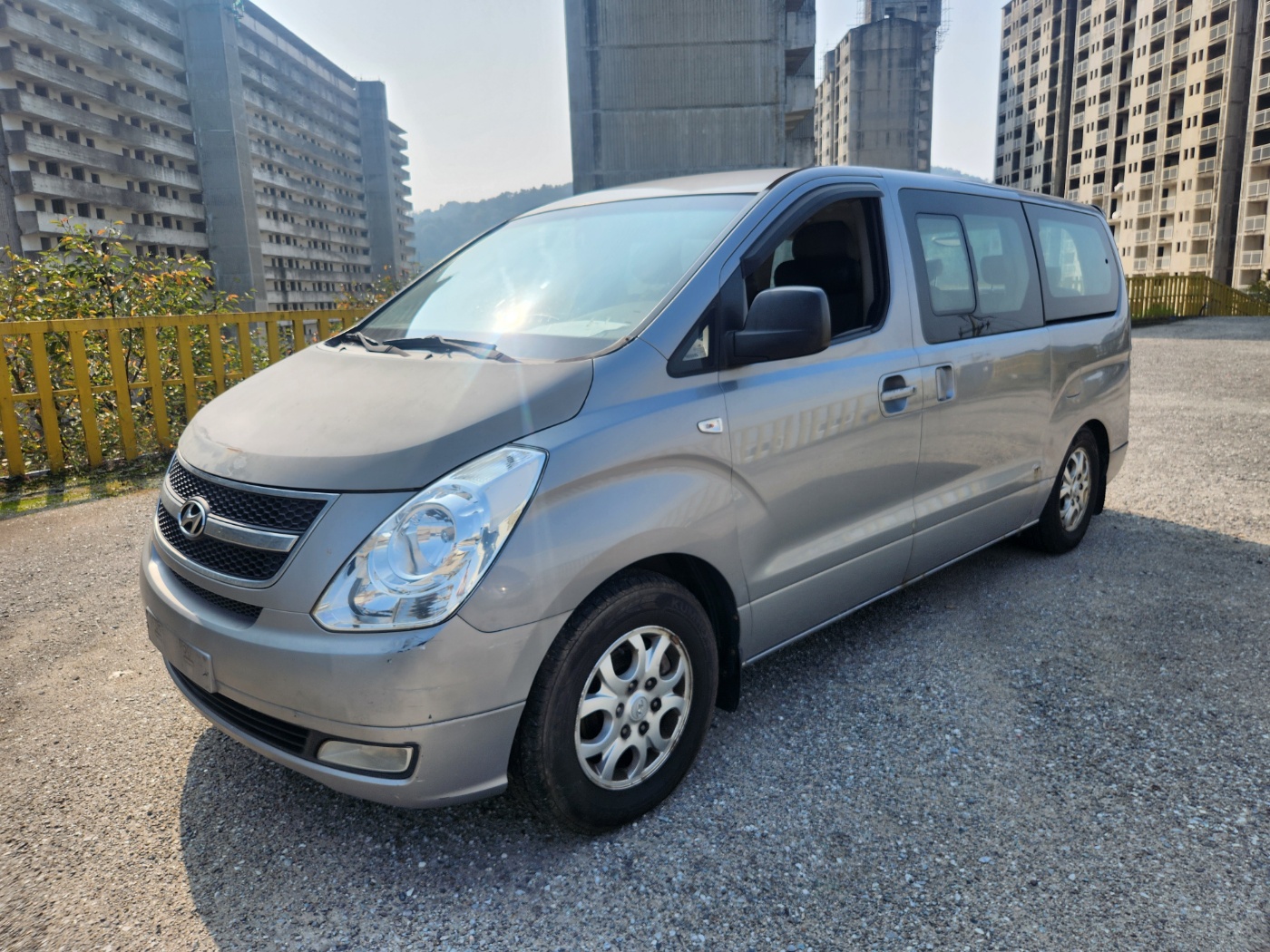 2011 Hyundai Grand Starex
