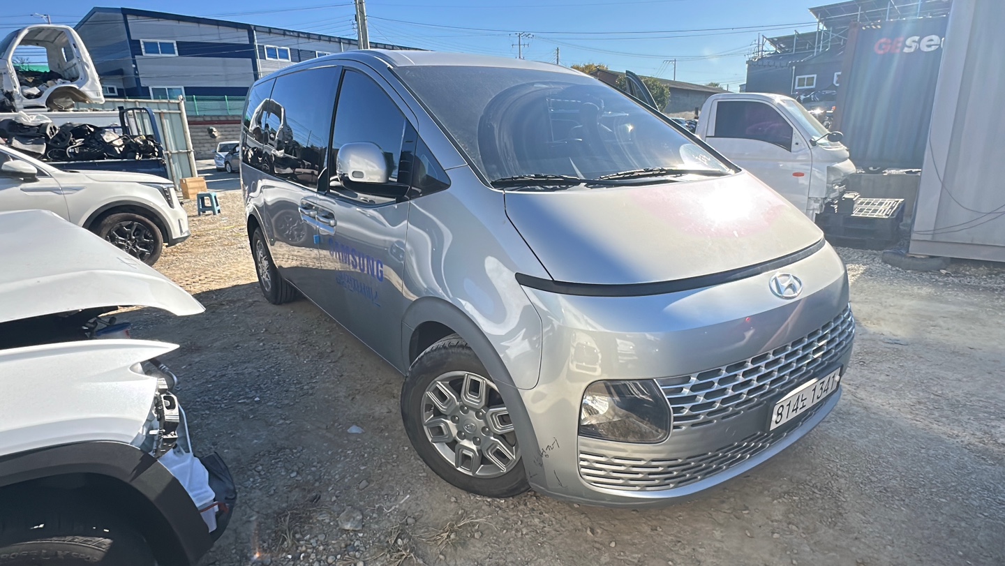 2022 Hyundai STARIA