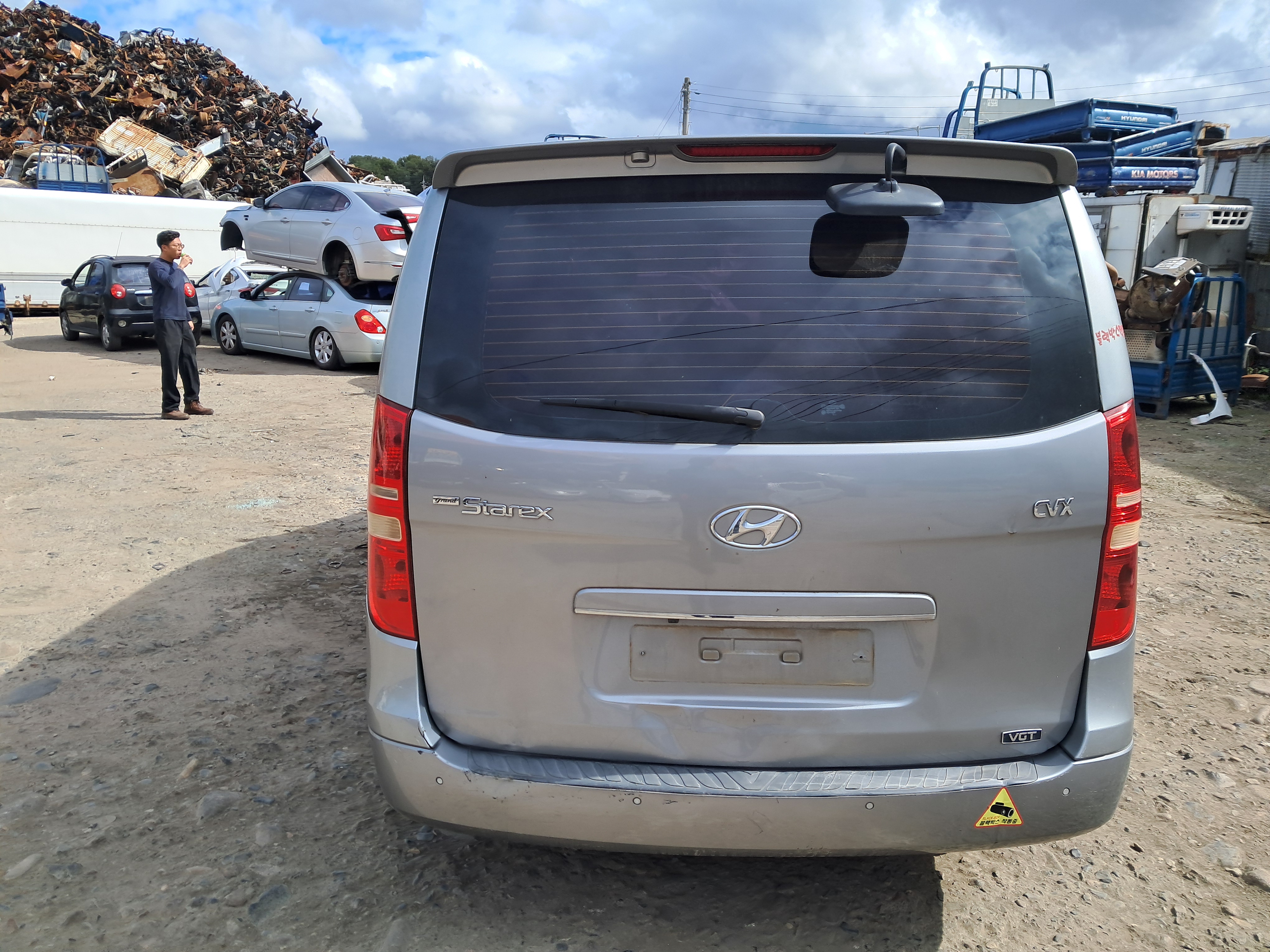 2012 Hyundai Grand Starex