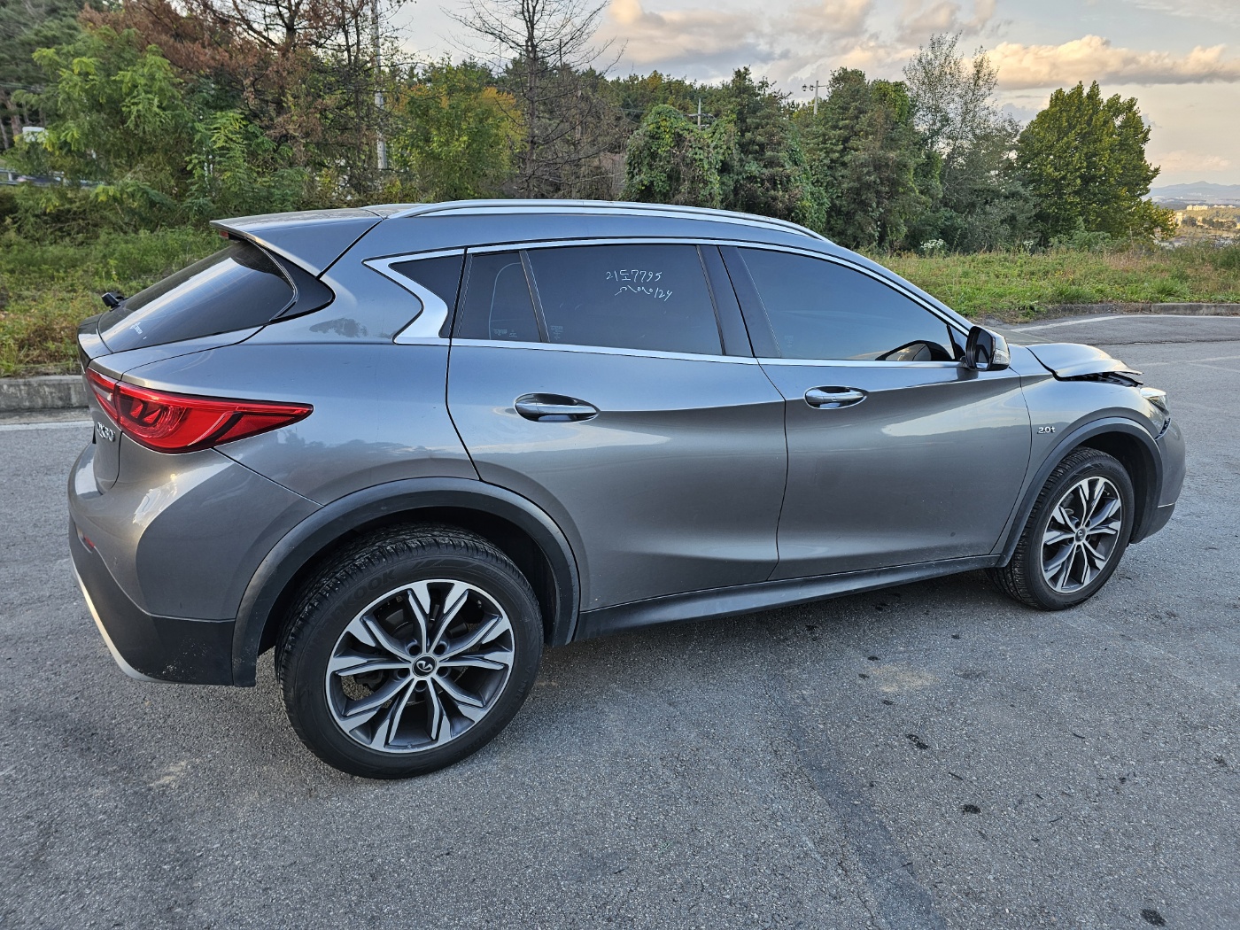 2019 Infiniti QX30