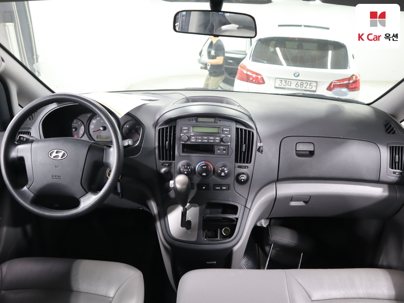 2014 Hyundai Grand Starex