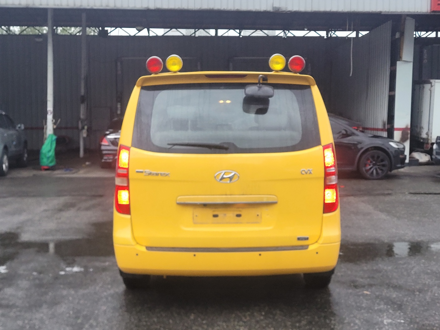 2009 Hyundai Grand Starex