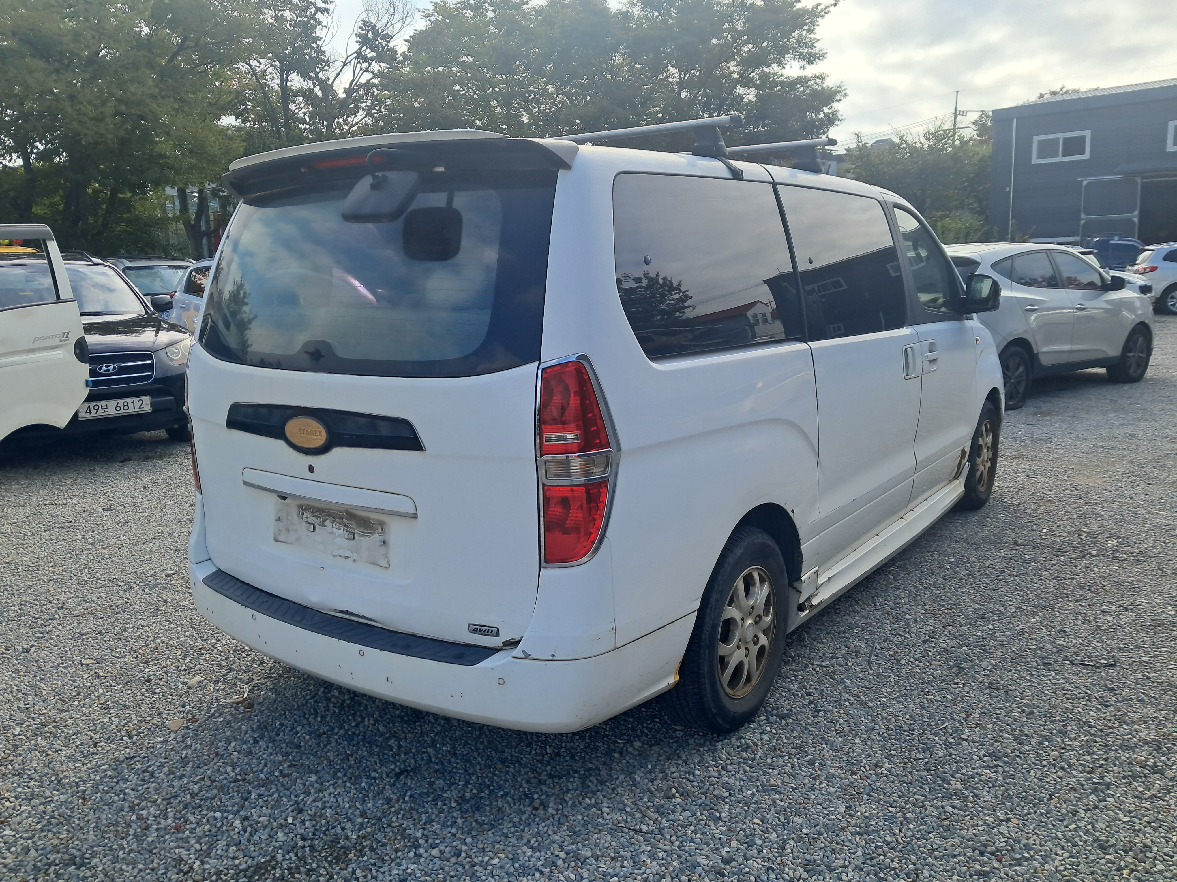 2012 Hyundai Grand Starex