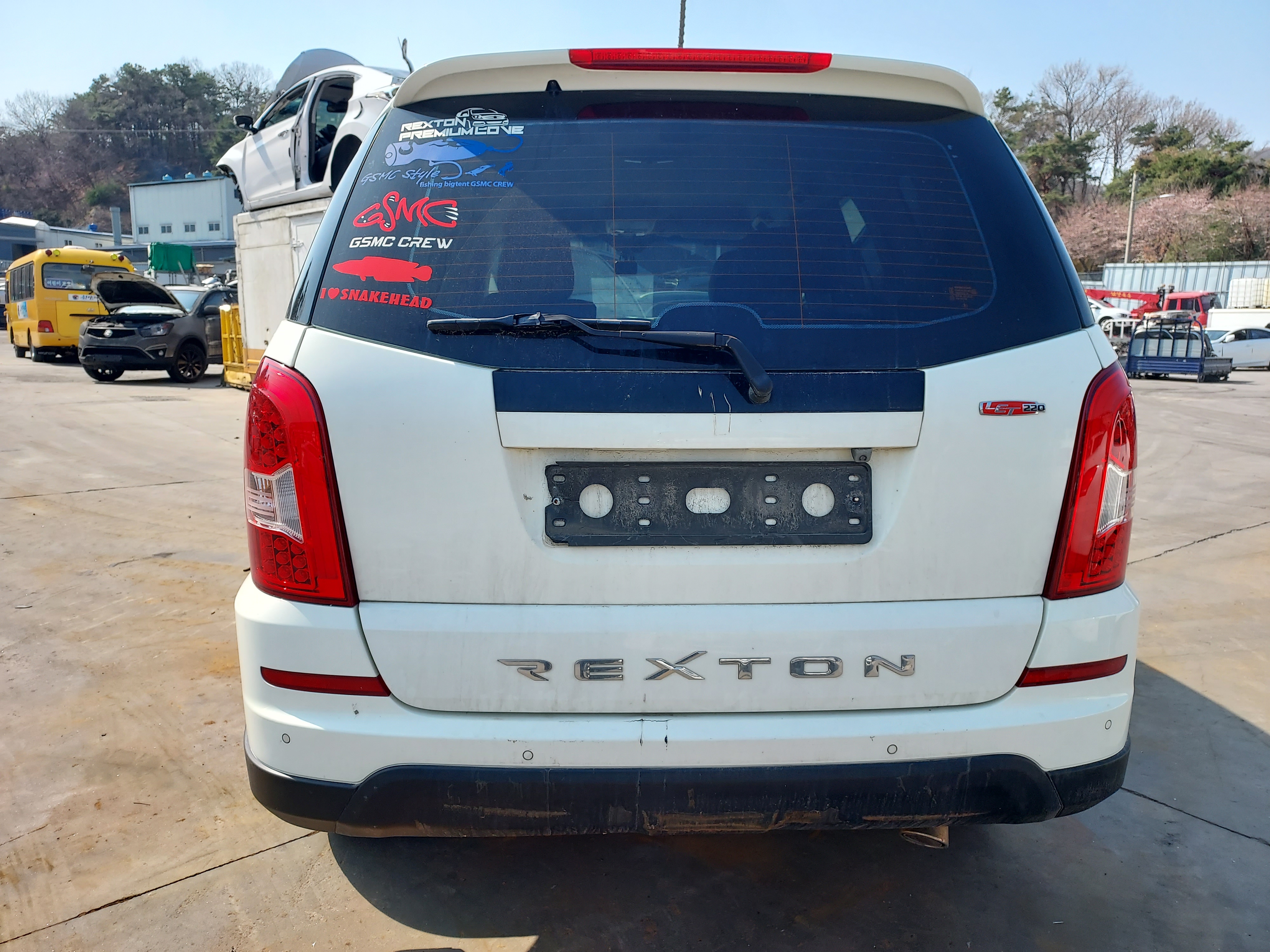 2017 KGM (Ssangyong) Rexton W