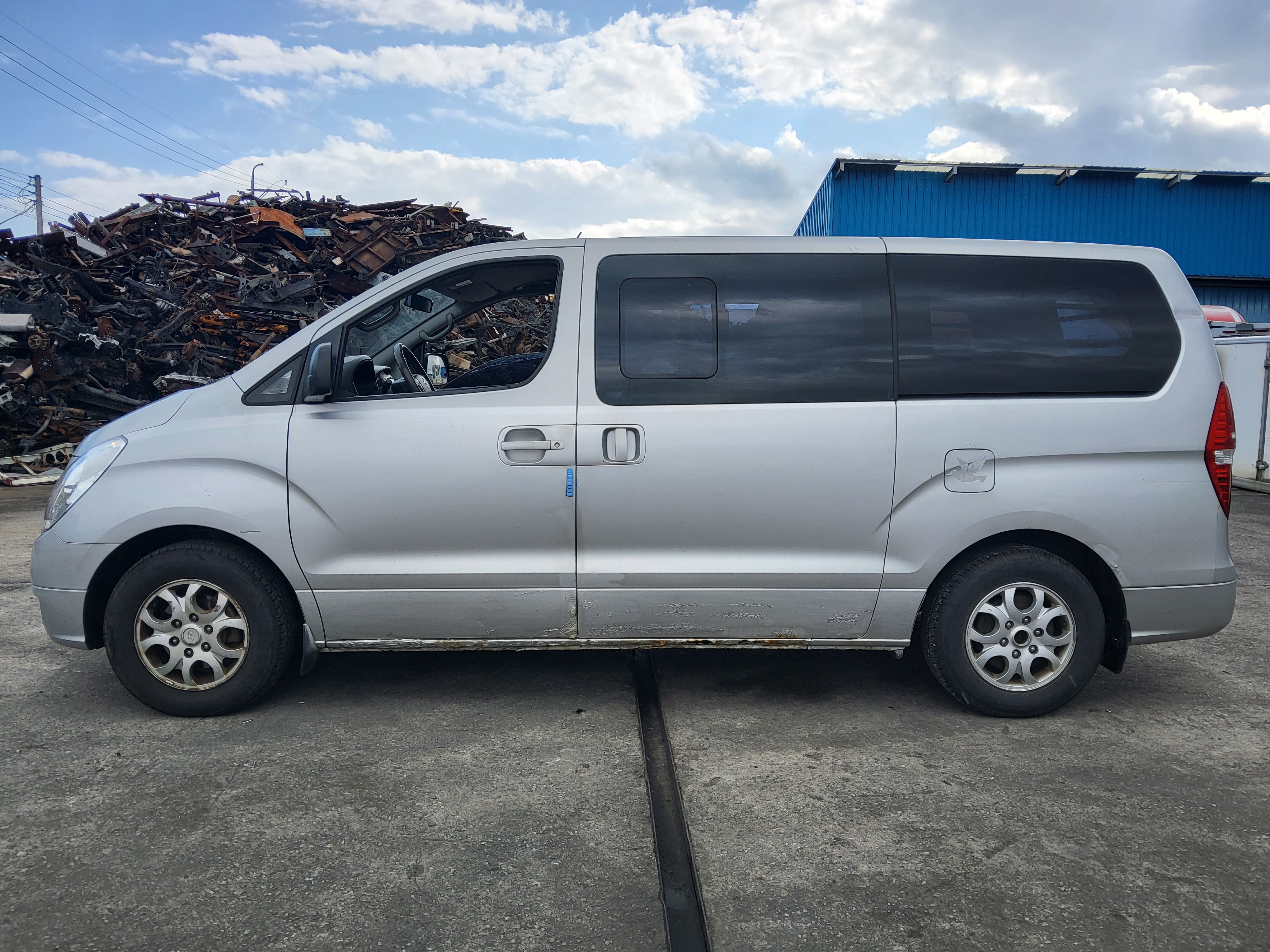 2009 Hyundai Grand Starex