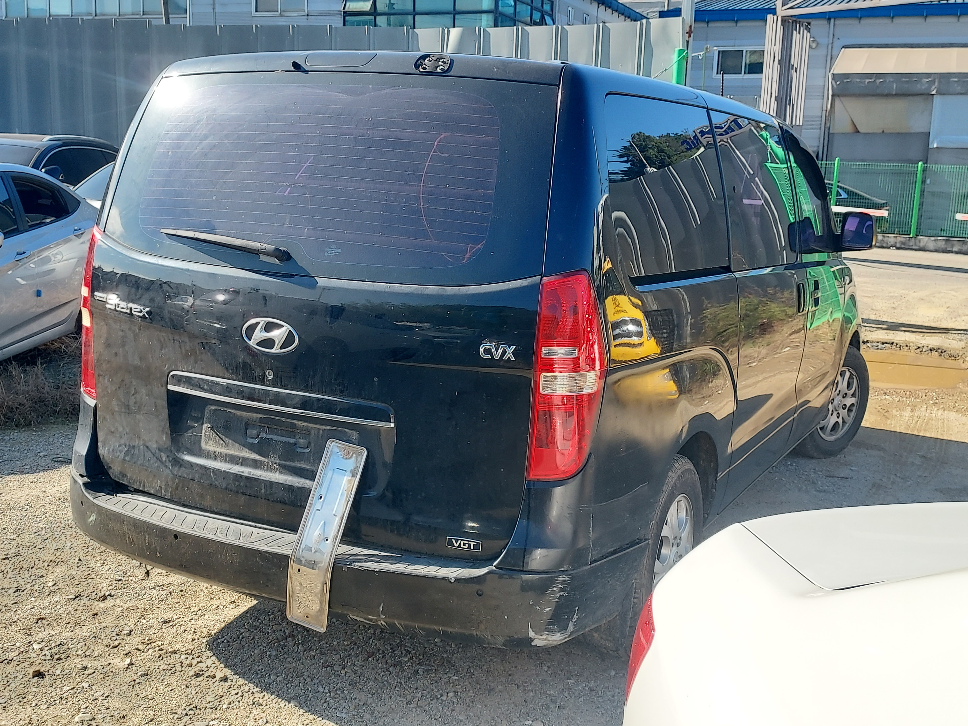 2011 Hyundai Grand Starex