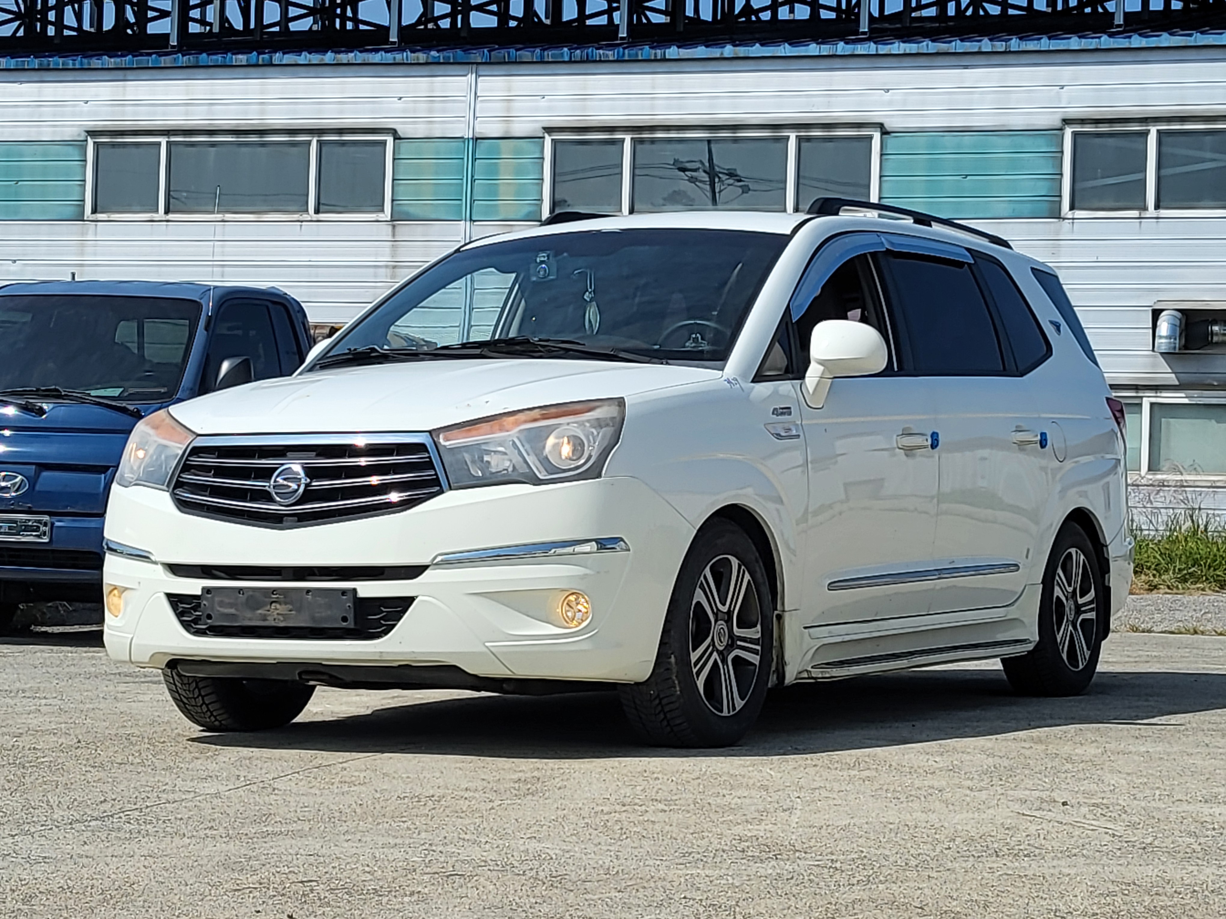 2014 KGM (Ssangyong) Korando Turismo