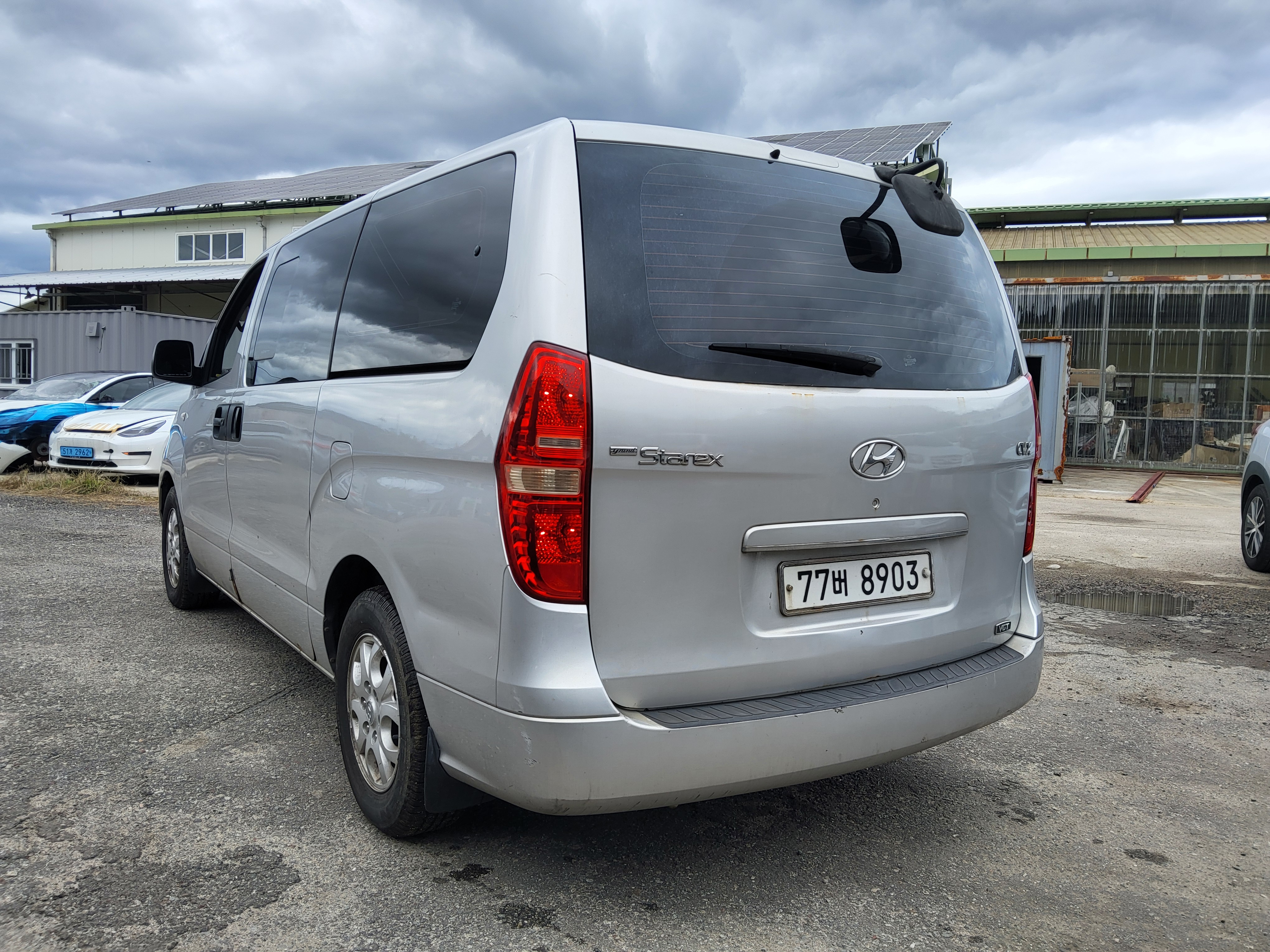 2009 Hyundai Grand Starex