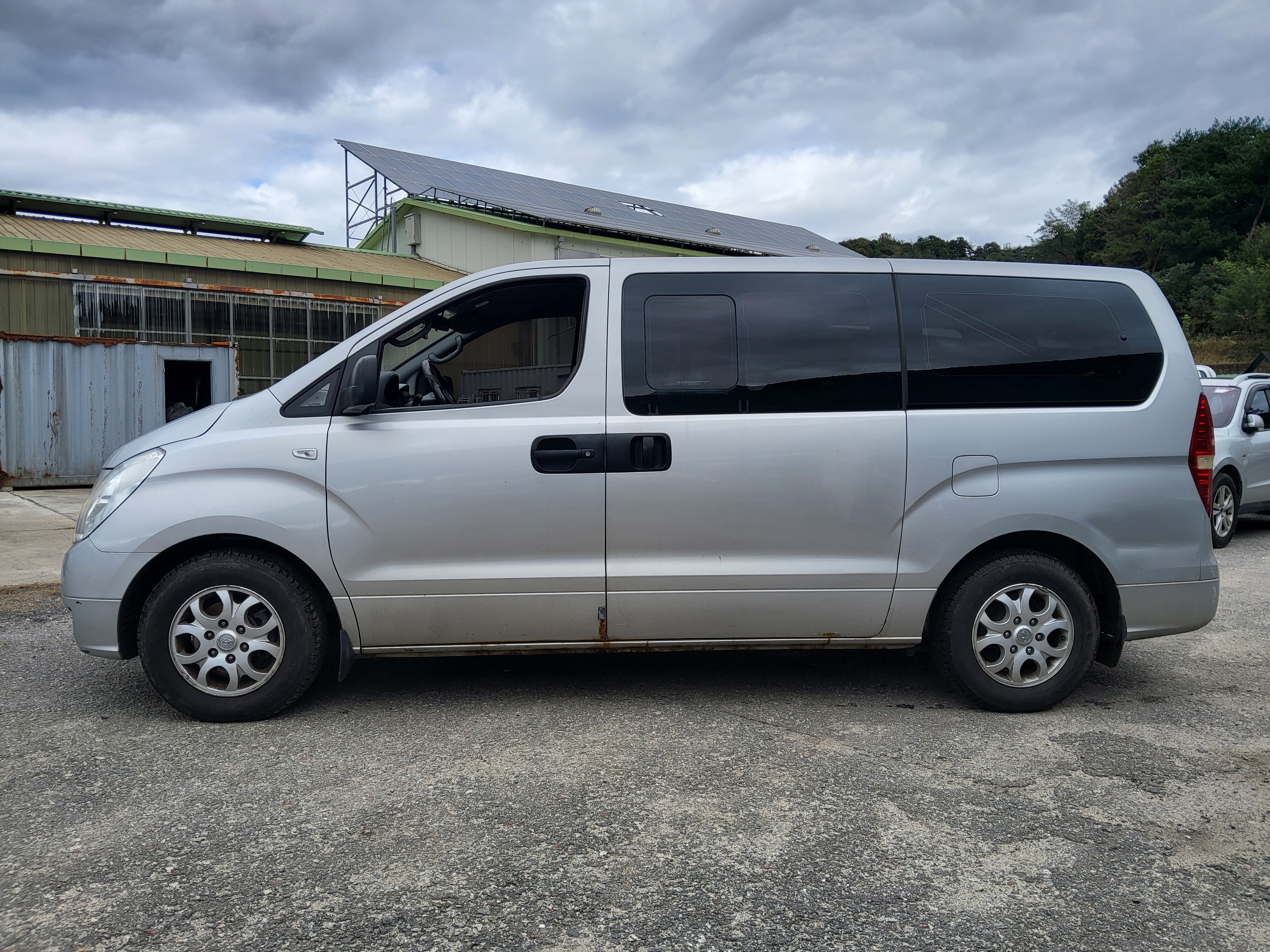 2009 Hyundai Grand Starex