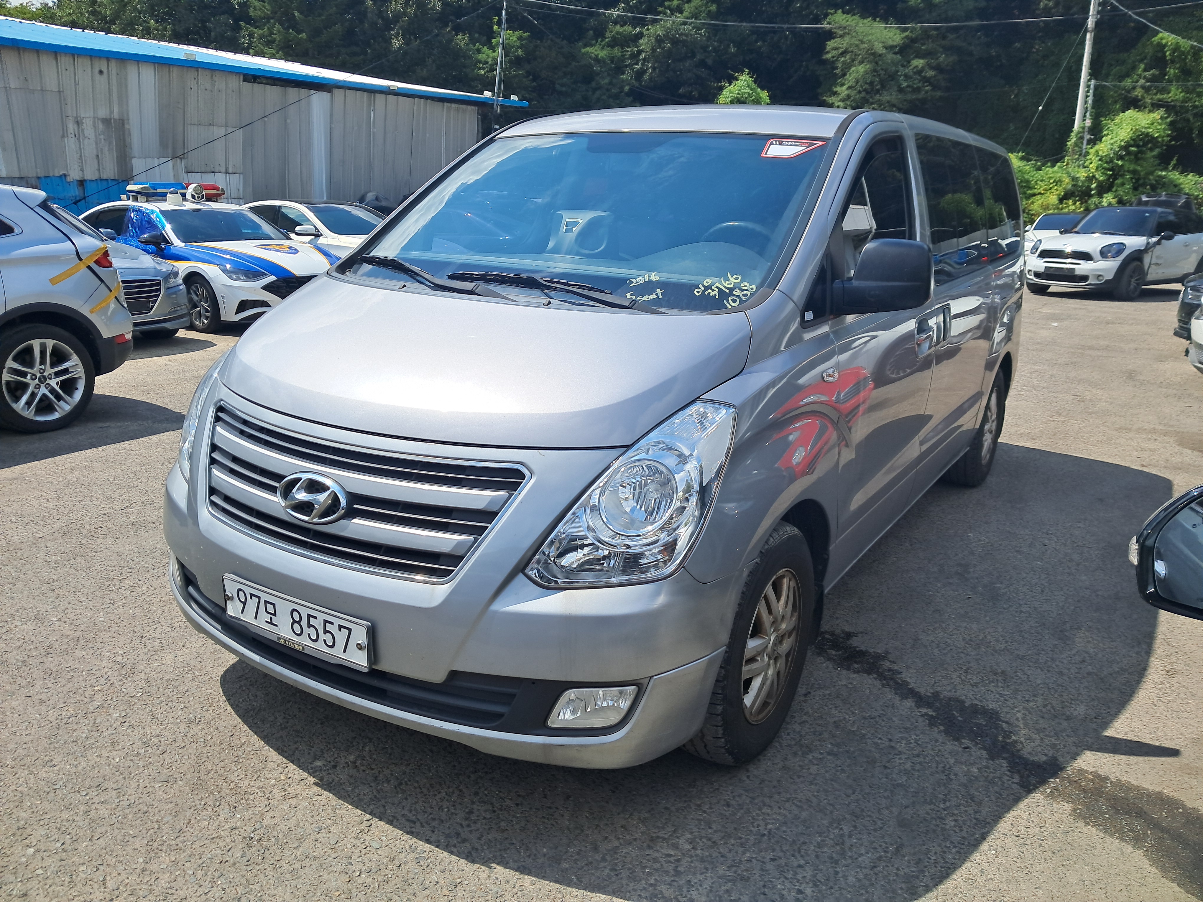 2016 Hyundai Grand Starex