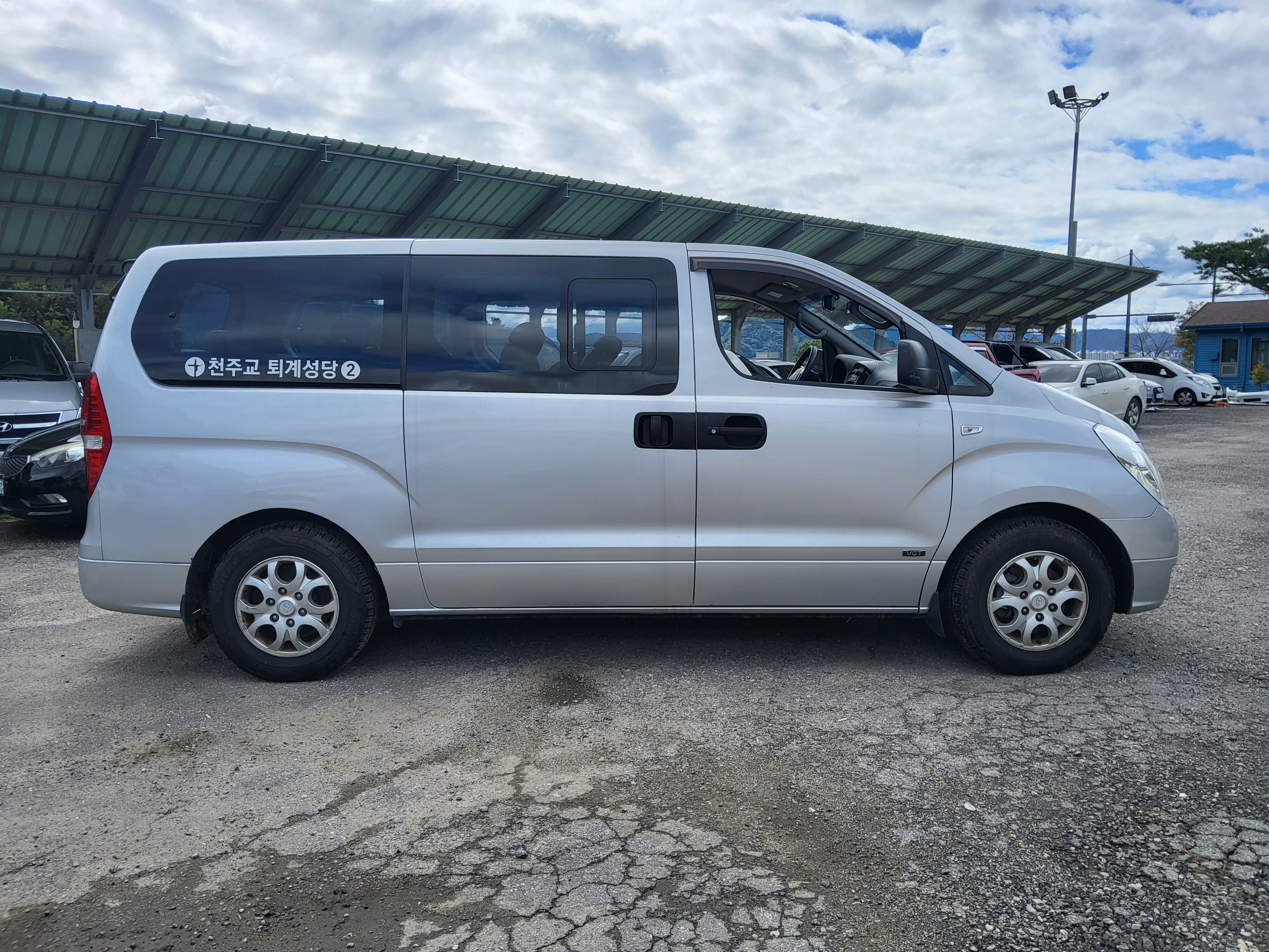 2008 Hyundai Grand Starex