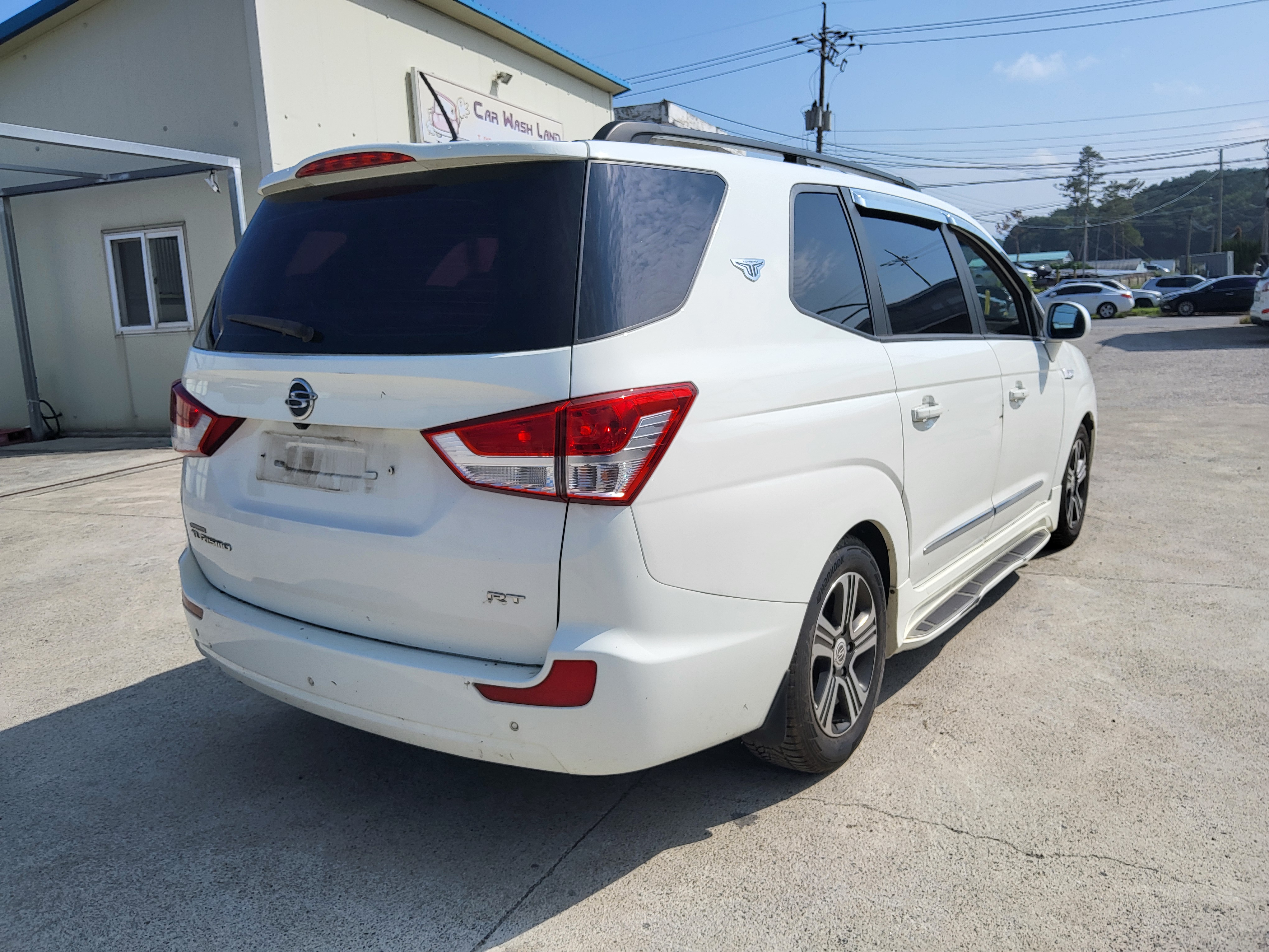 2014 KGM (Ssangyong) Korando Turismo