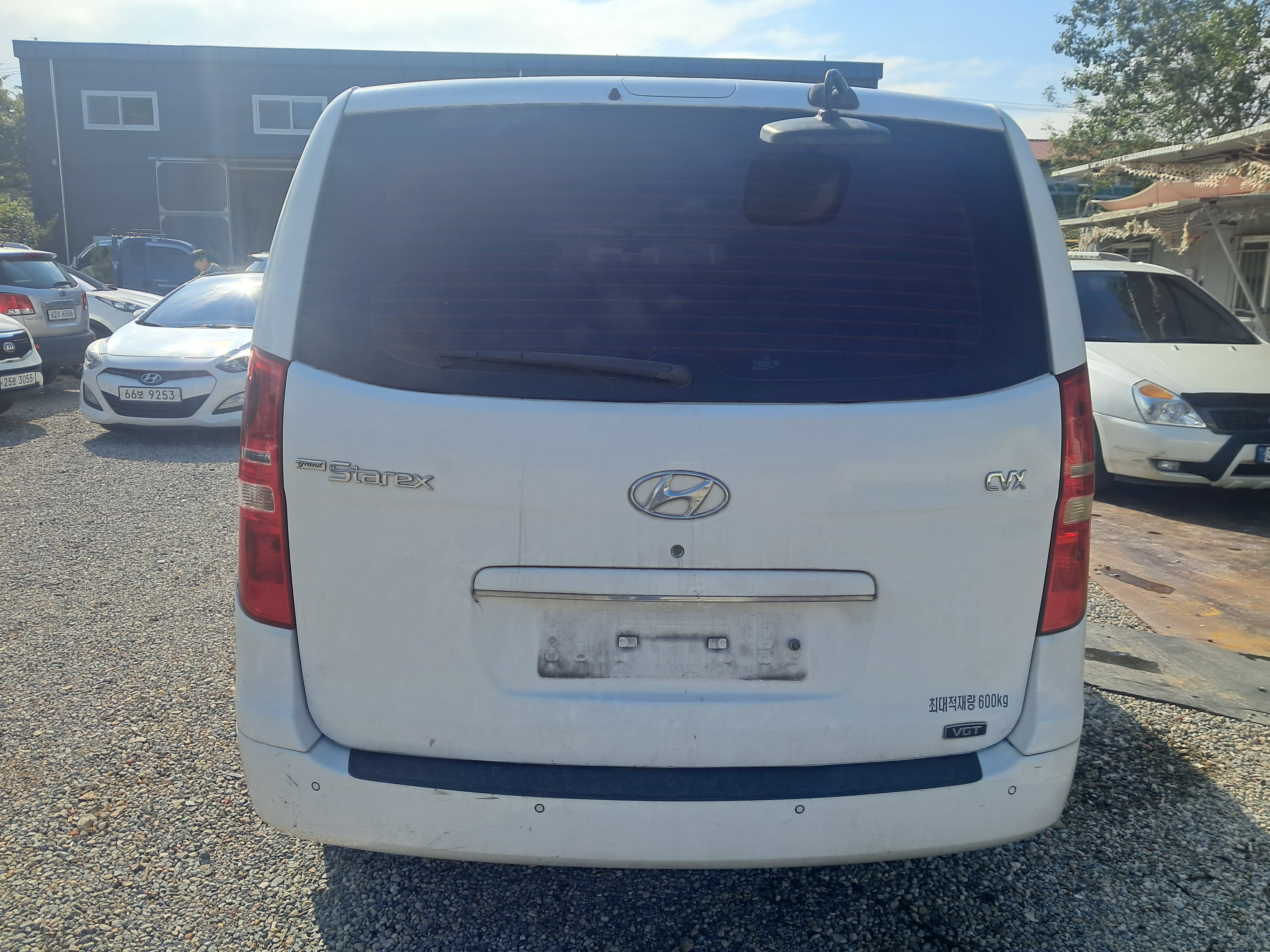 2012 Hyundai Grand Starex