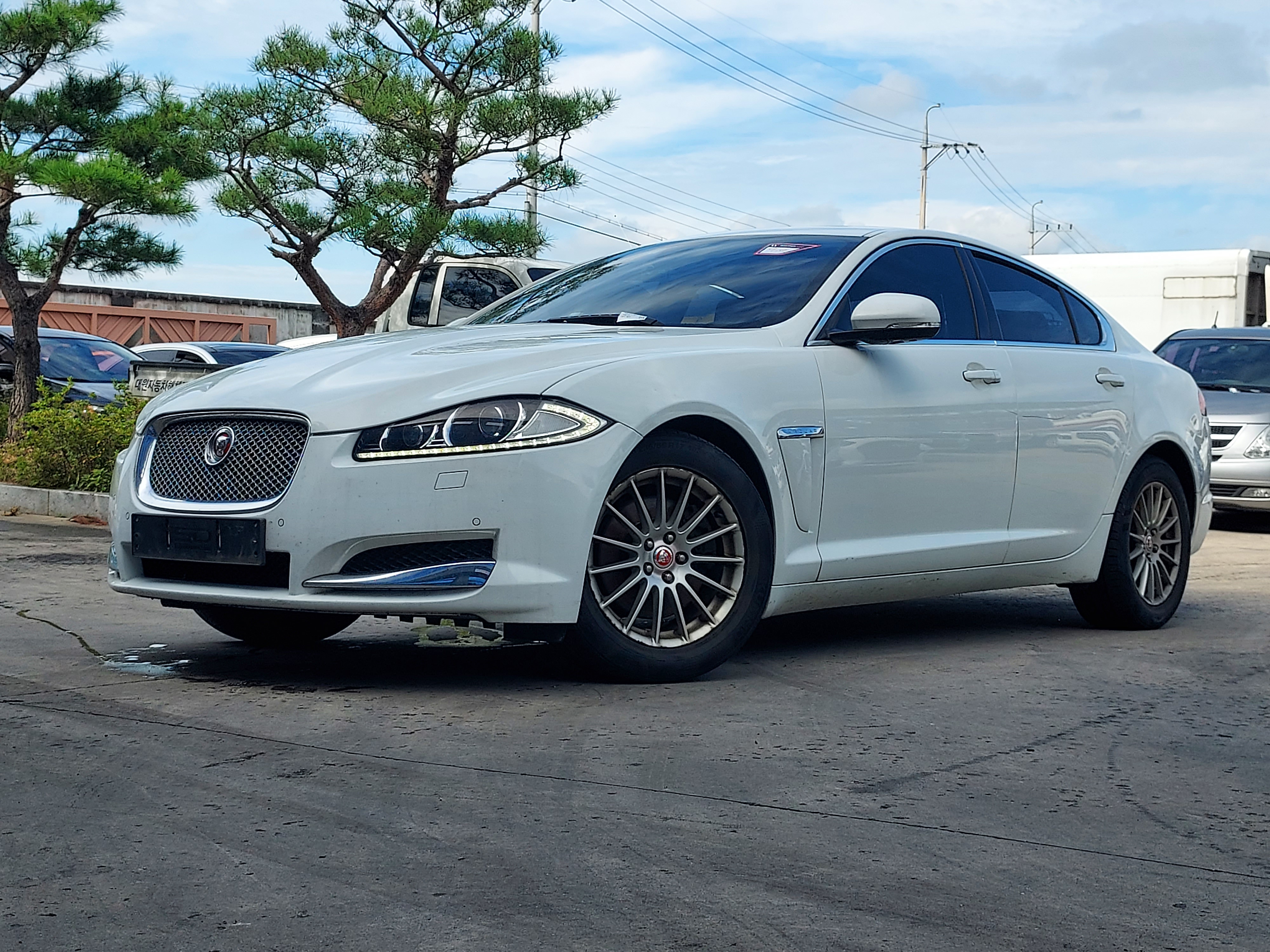 2014 Jaguar New XF