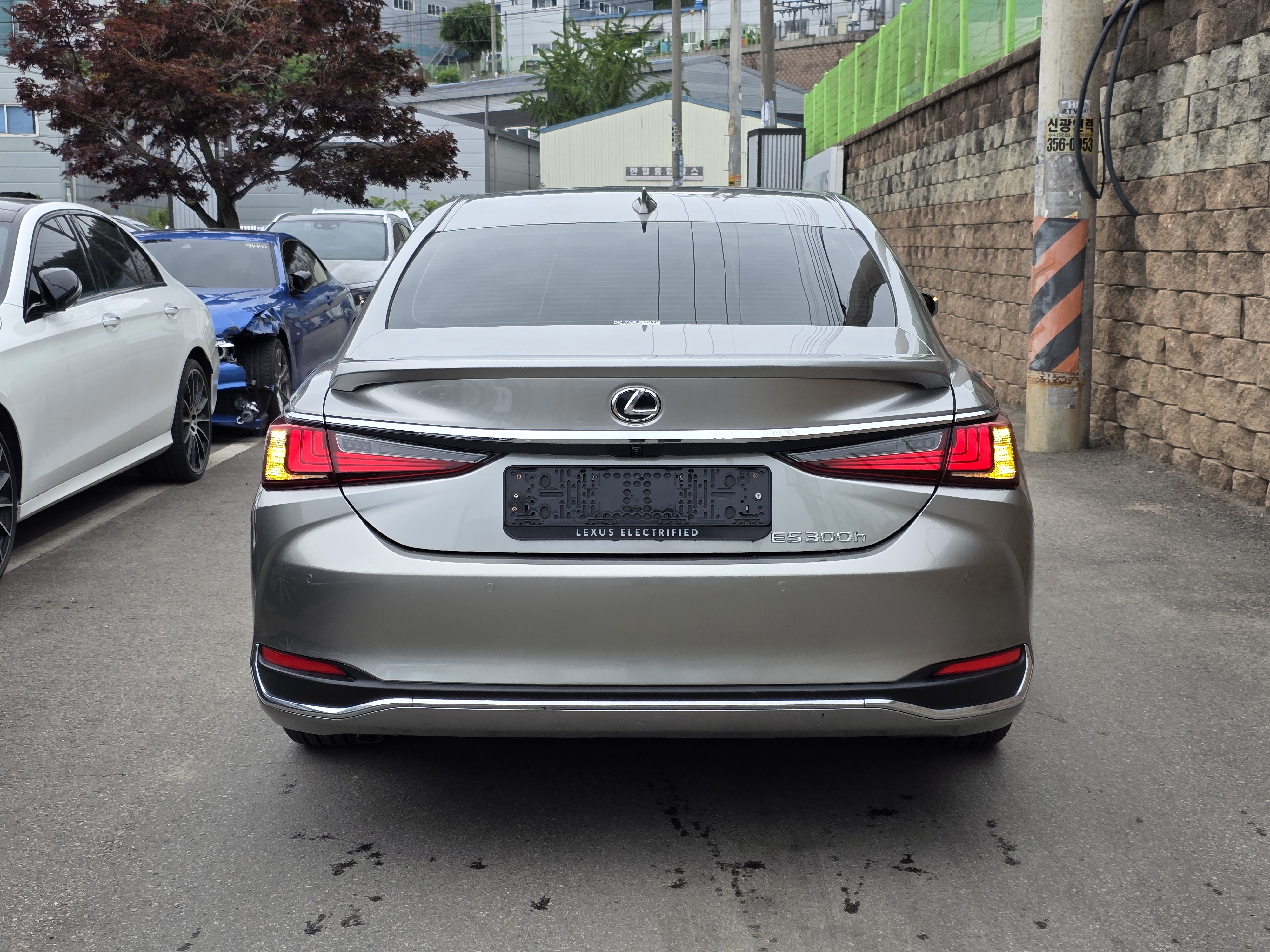 2025 Lexus ES300h 7th Gen