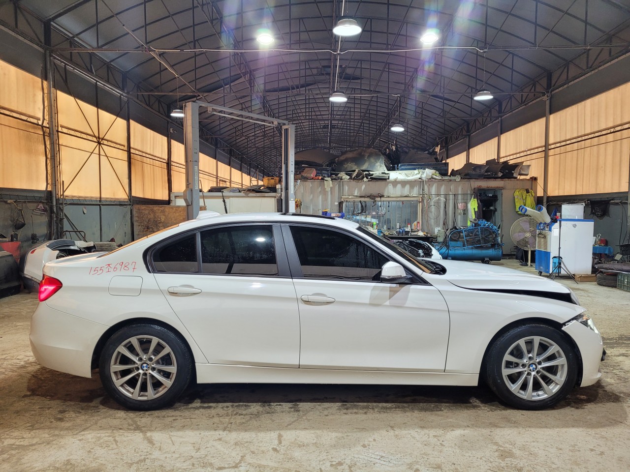 2016 BMW 3 Series (F30)