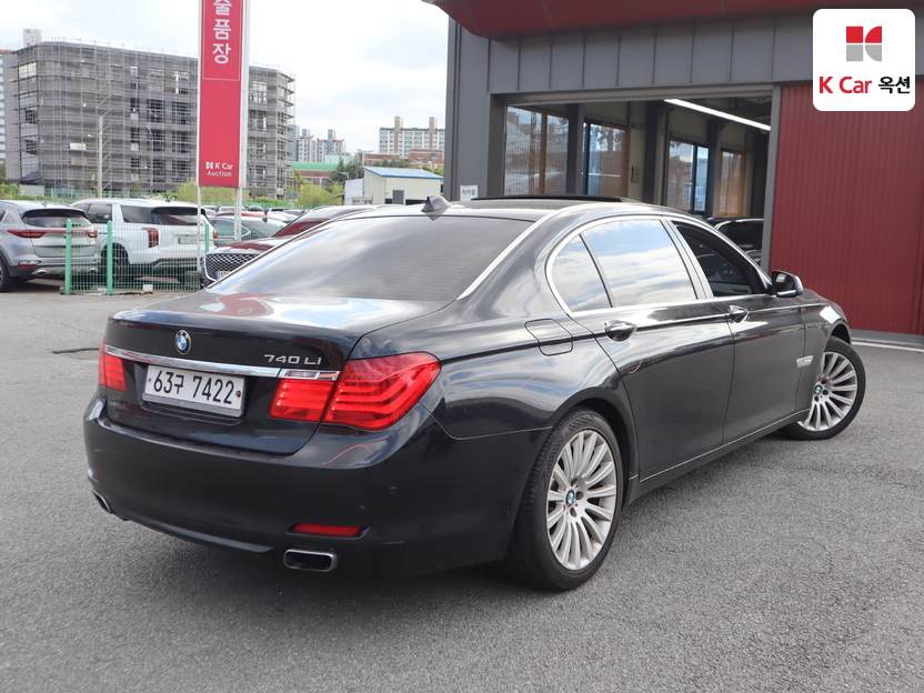 2012 BMW 7 Series (F01)