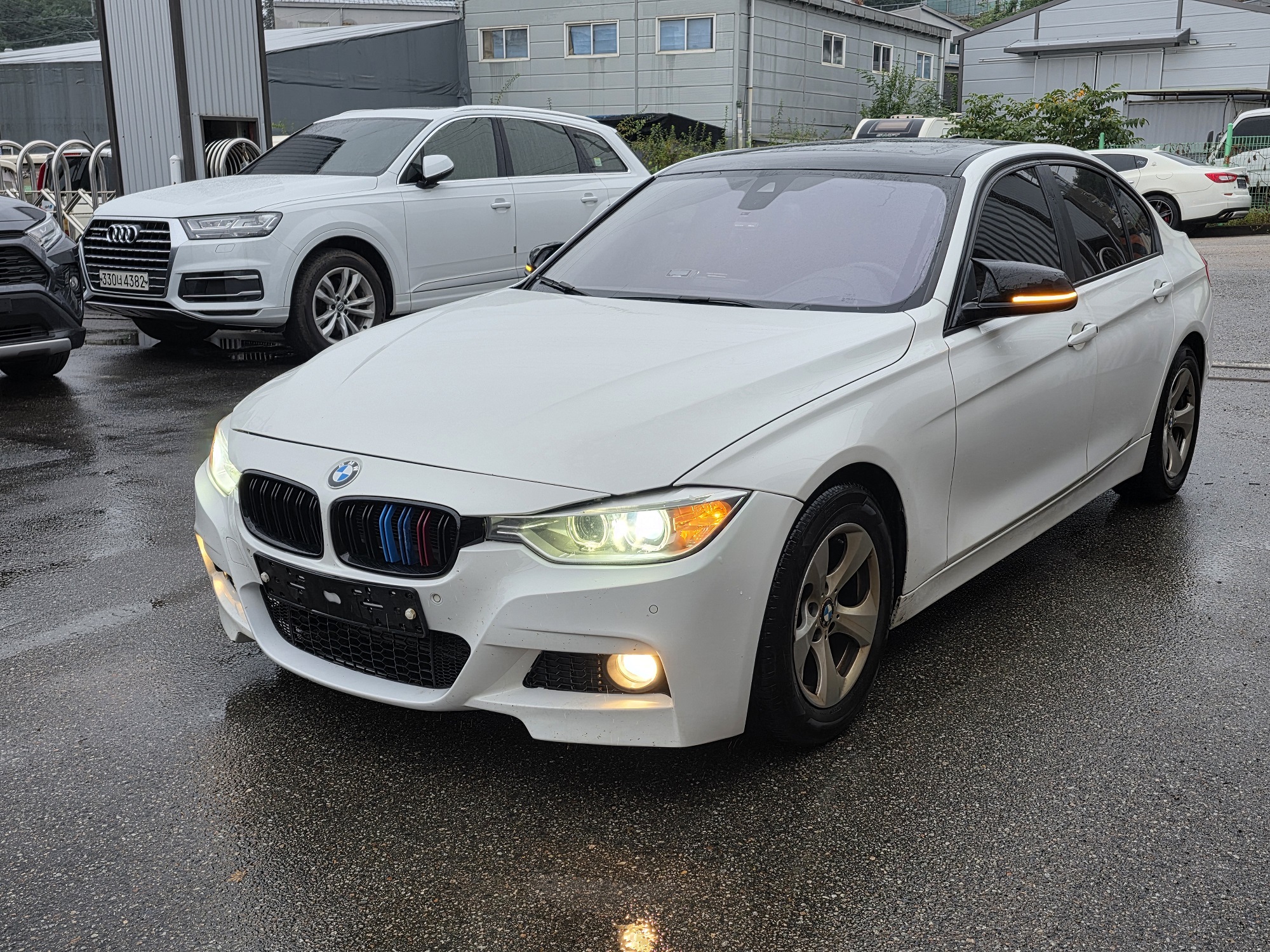 2014 BMW 3 Series (F30)