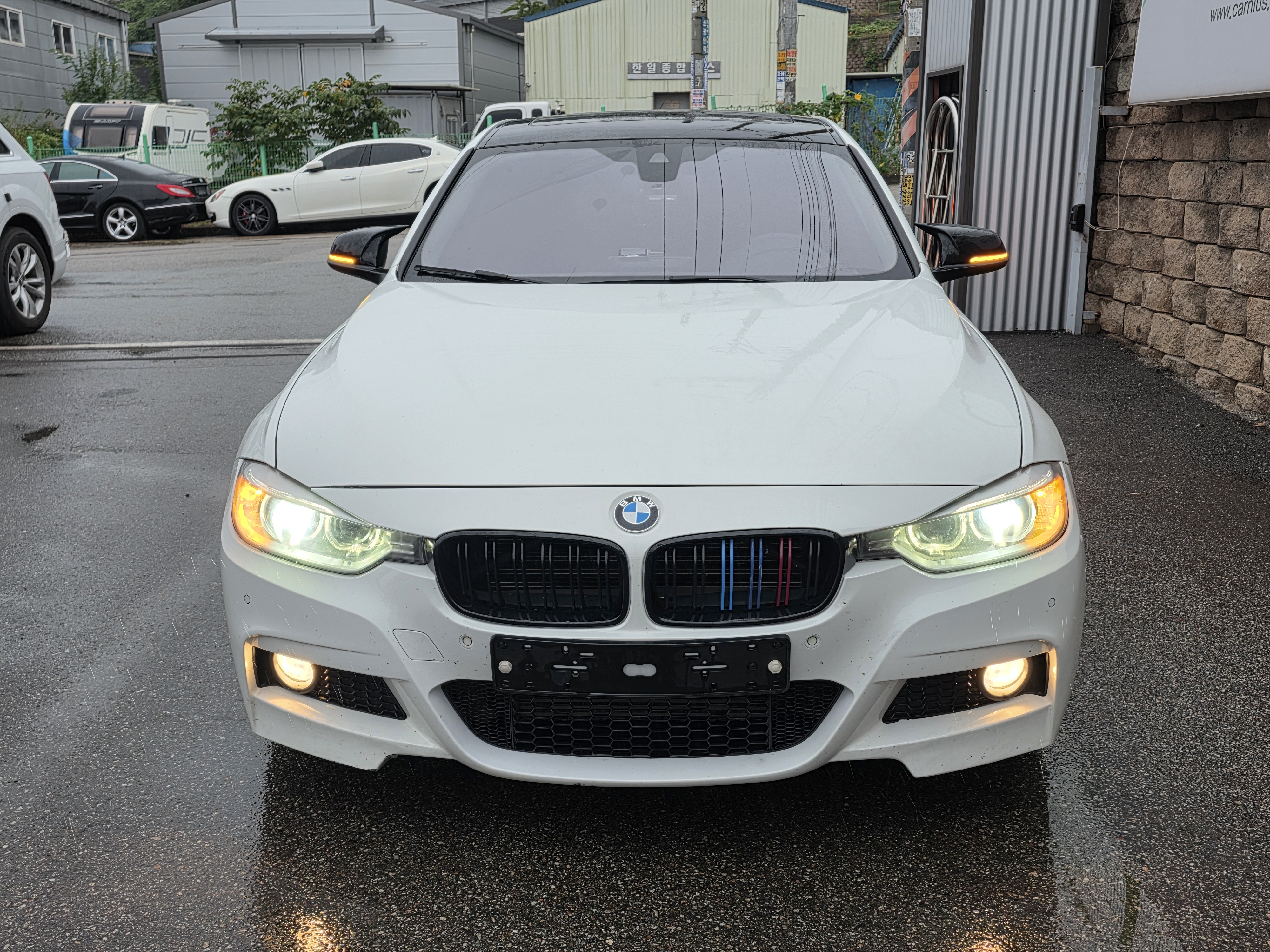 2014 BMW 3 Series (F30)