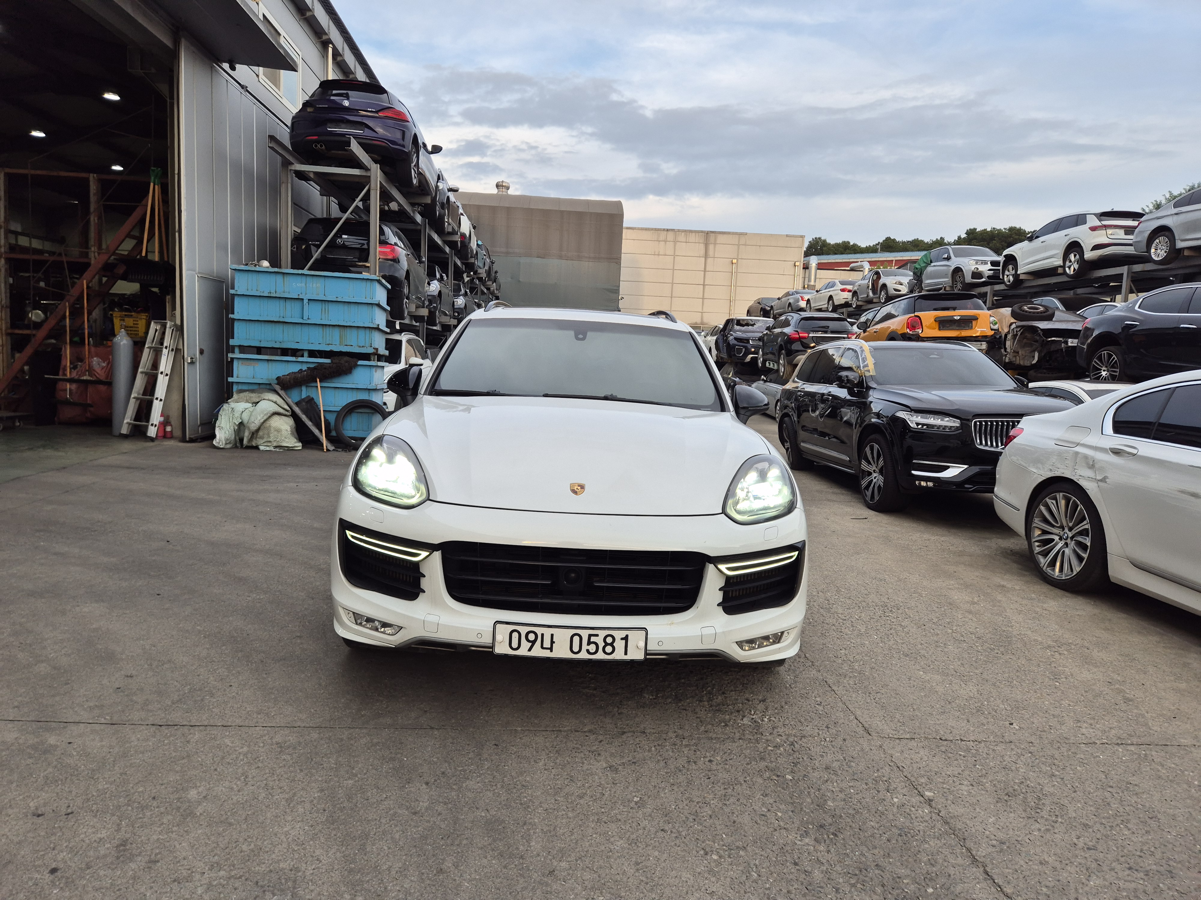 2016 Porsche New Cayenne