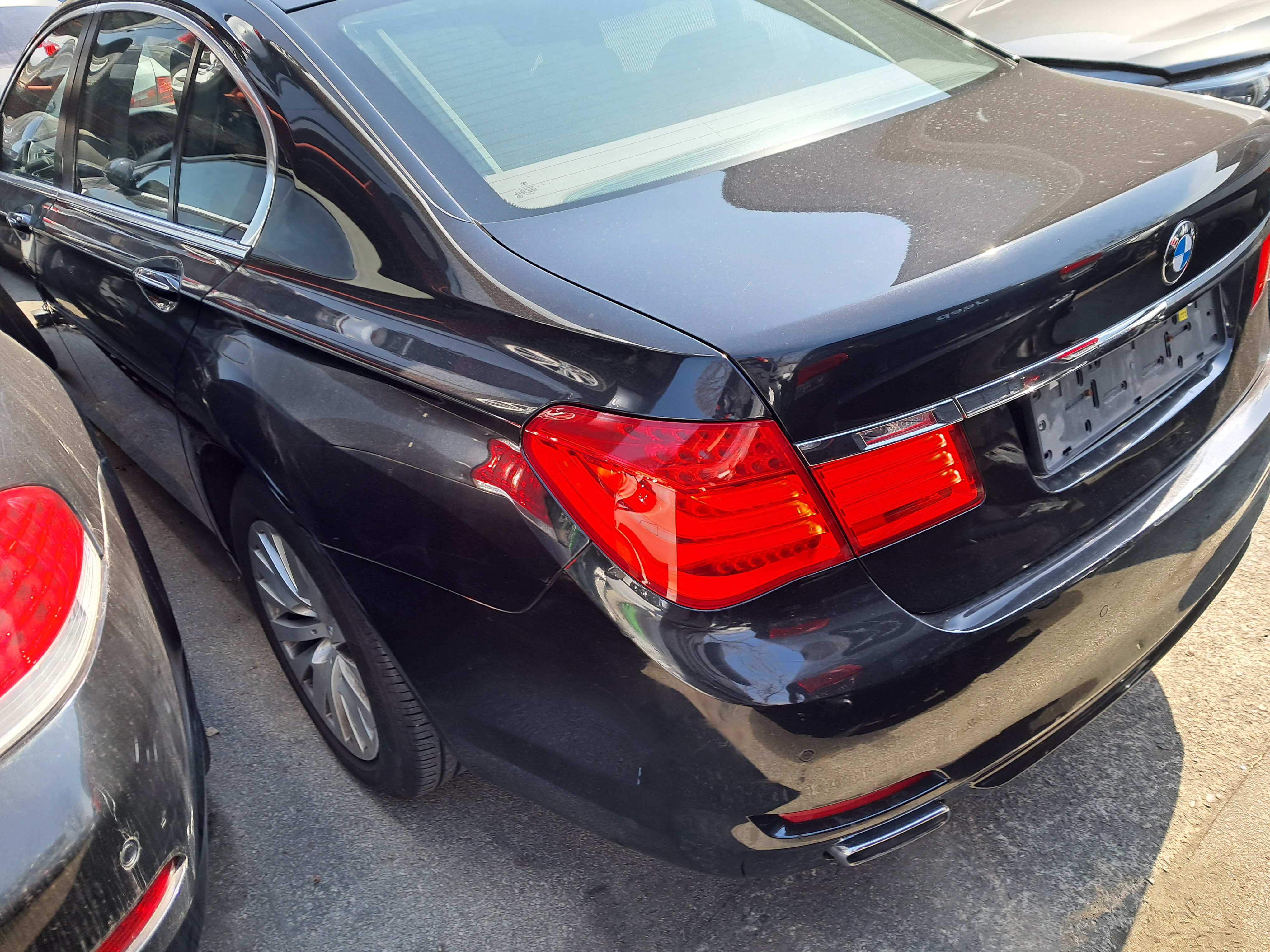2010 BMW 7 Series (F01)