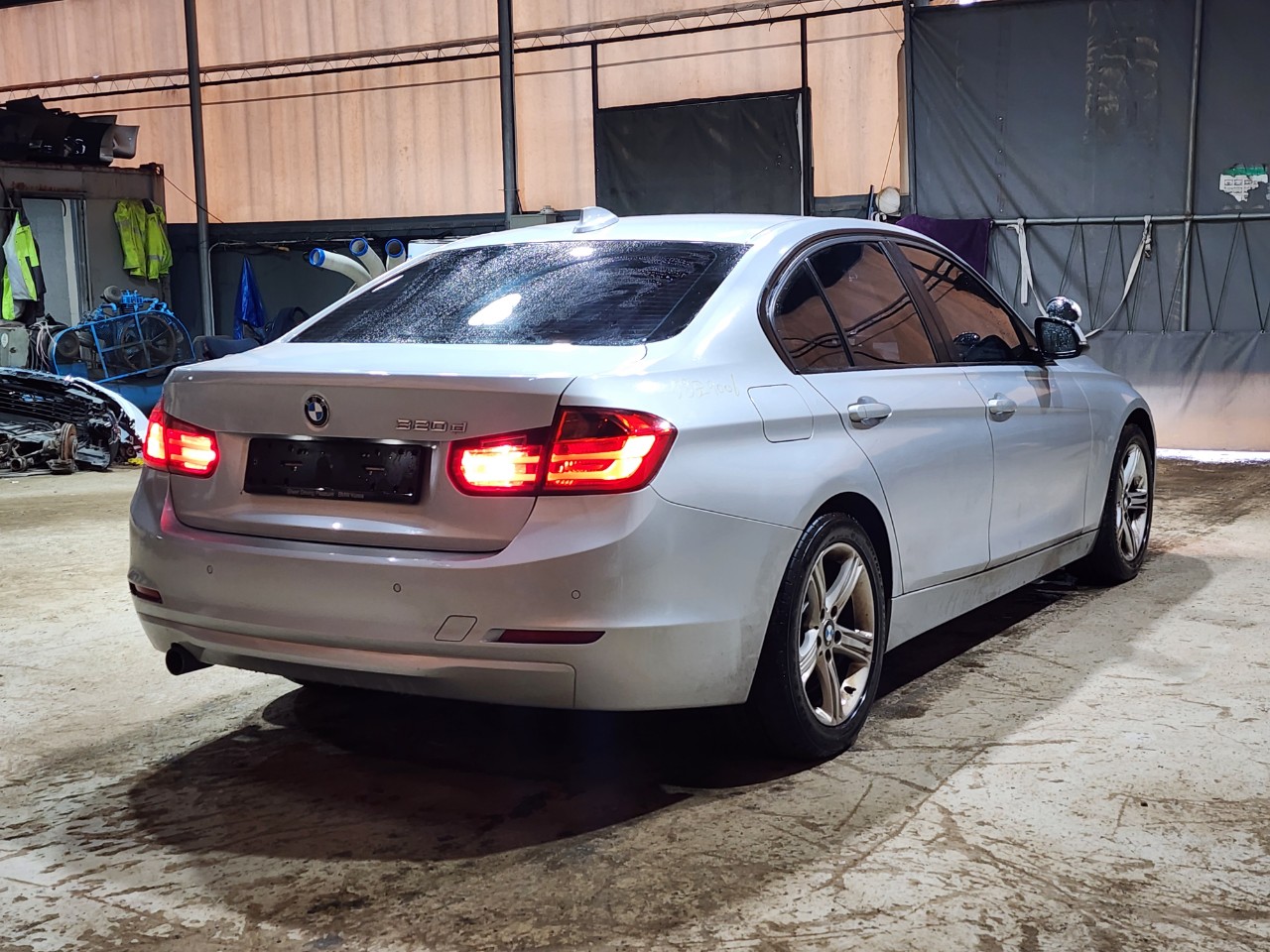 2014 BMW 3 Series (F30)