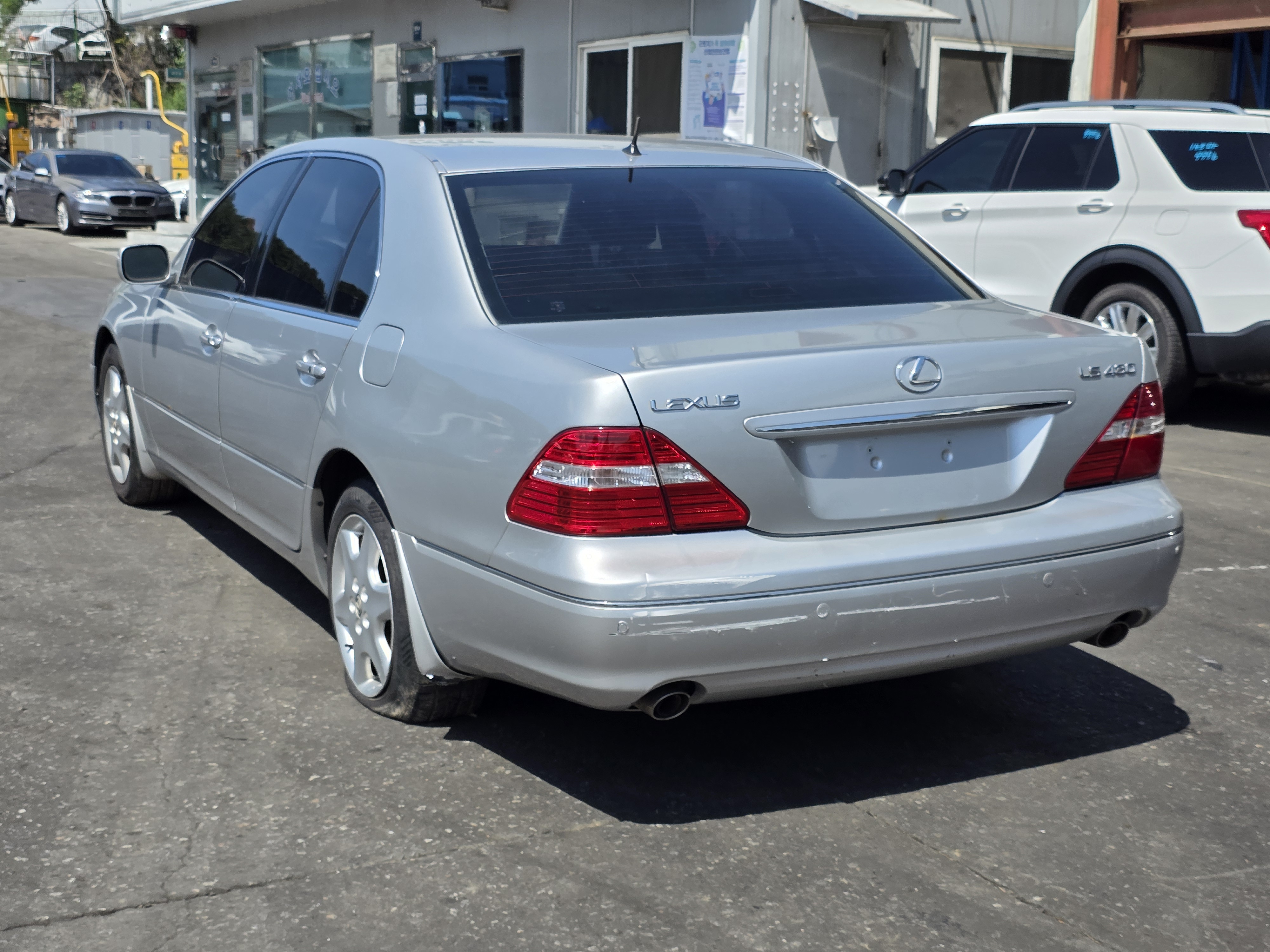 2005 Lexus LS430