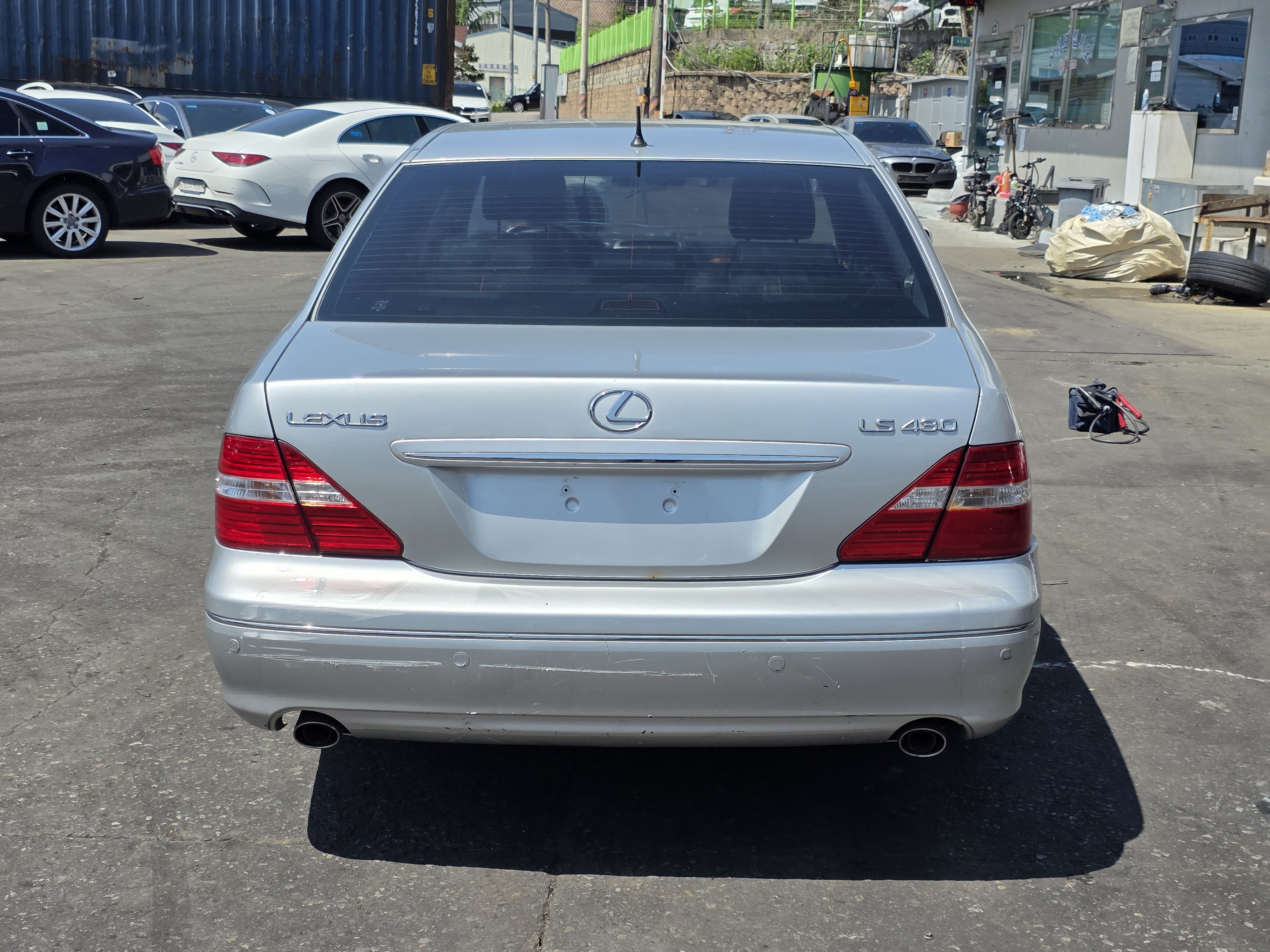 2005 Lexus LS430