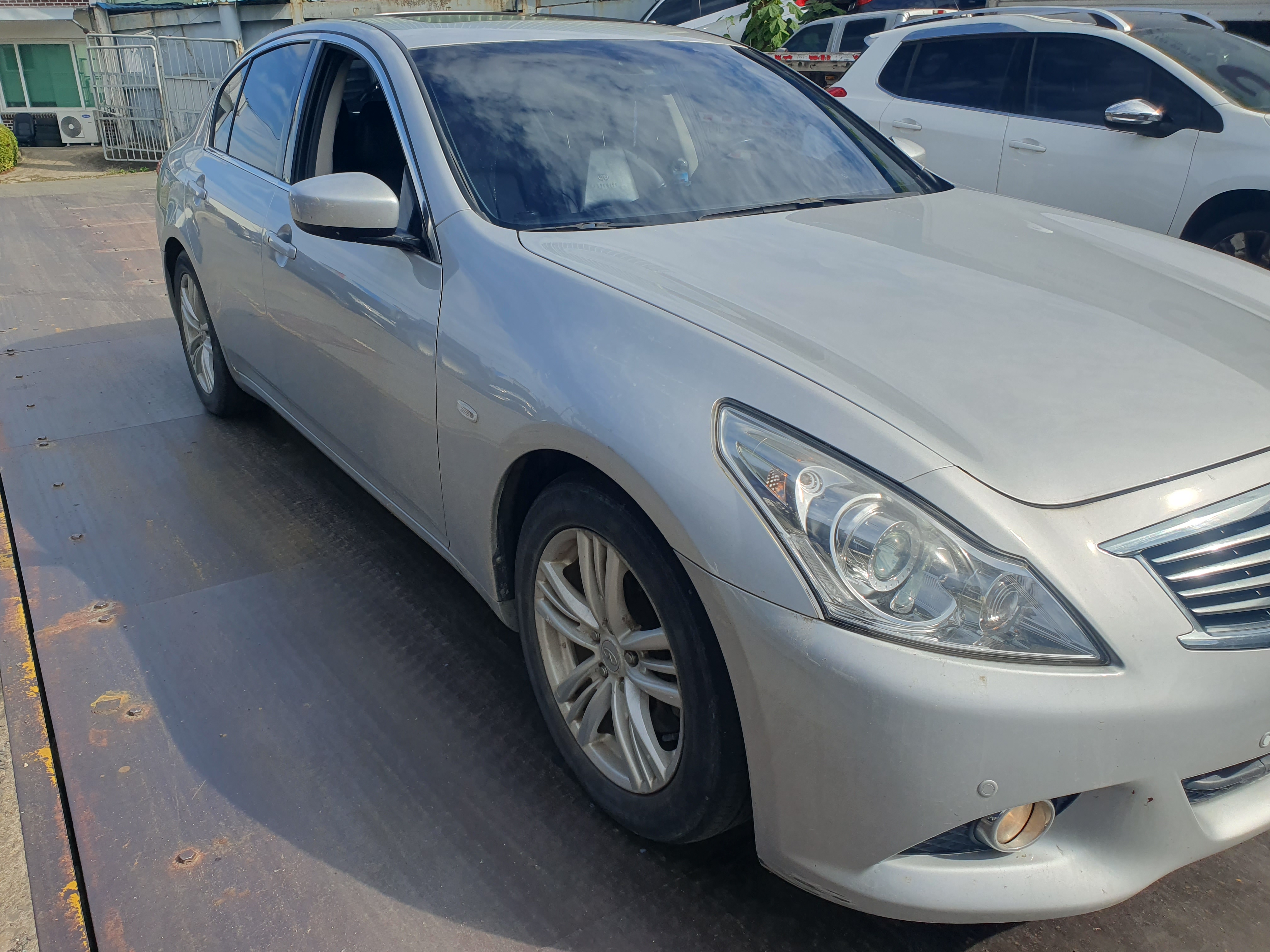 2010 Infiniti G37