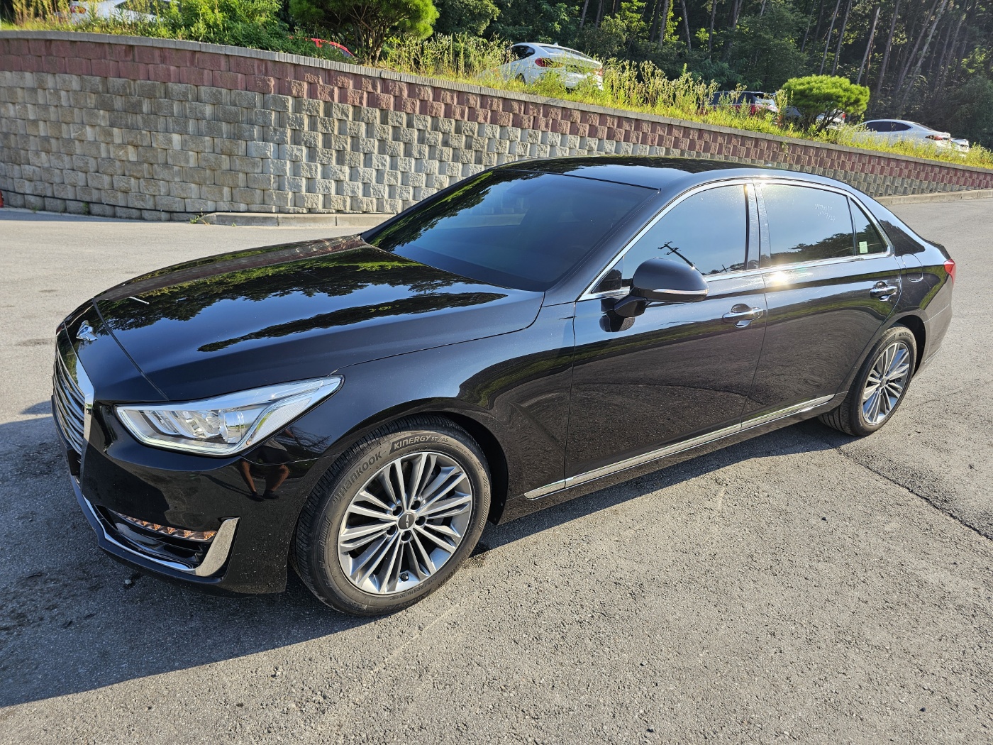 2018 Genesis EQ900