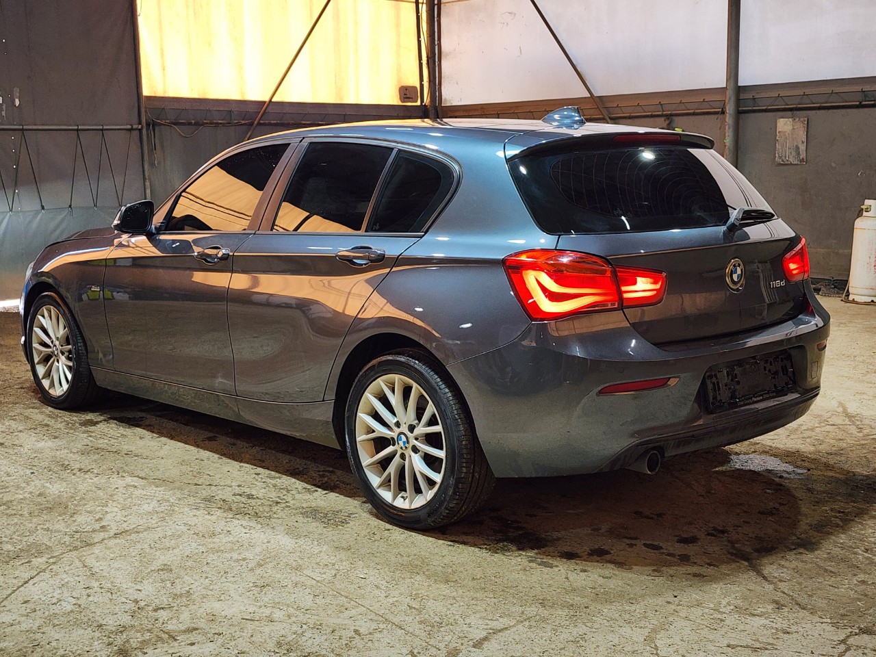 2016 BMW 1 Series (F20)