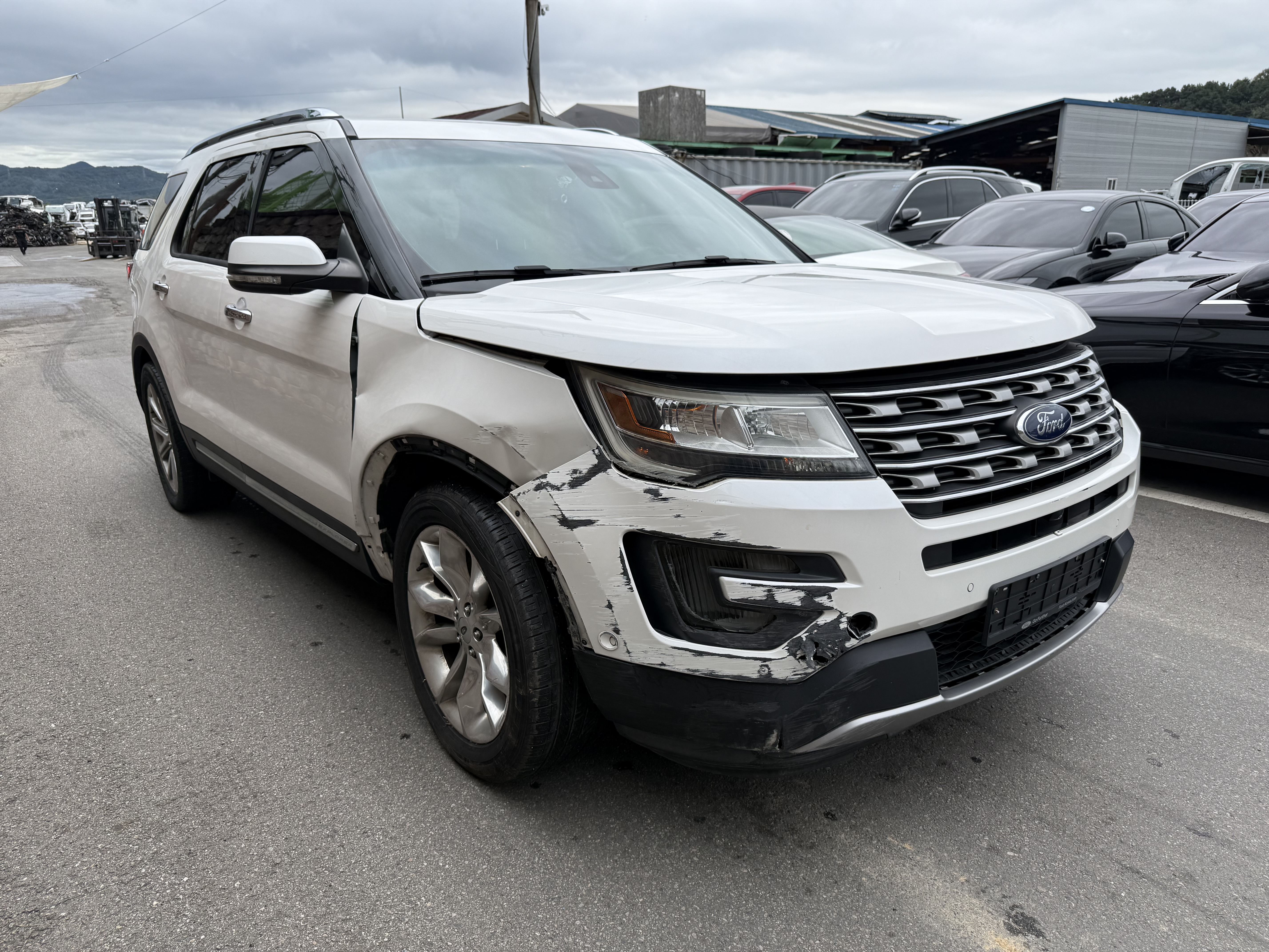 2016 Ford Explorer
