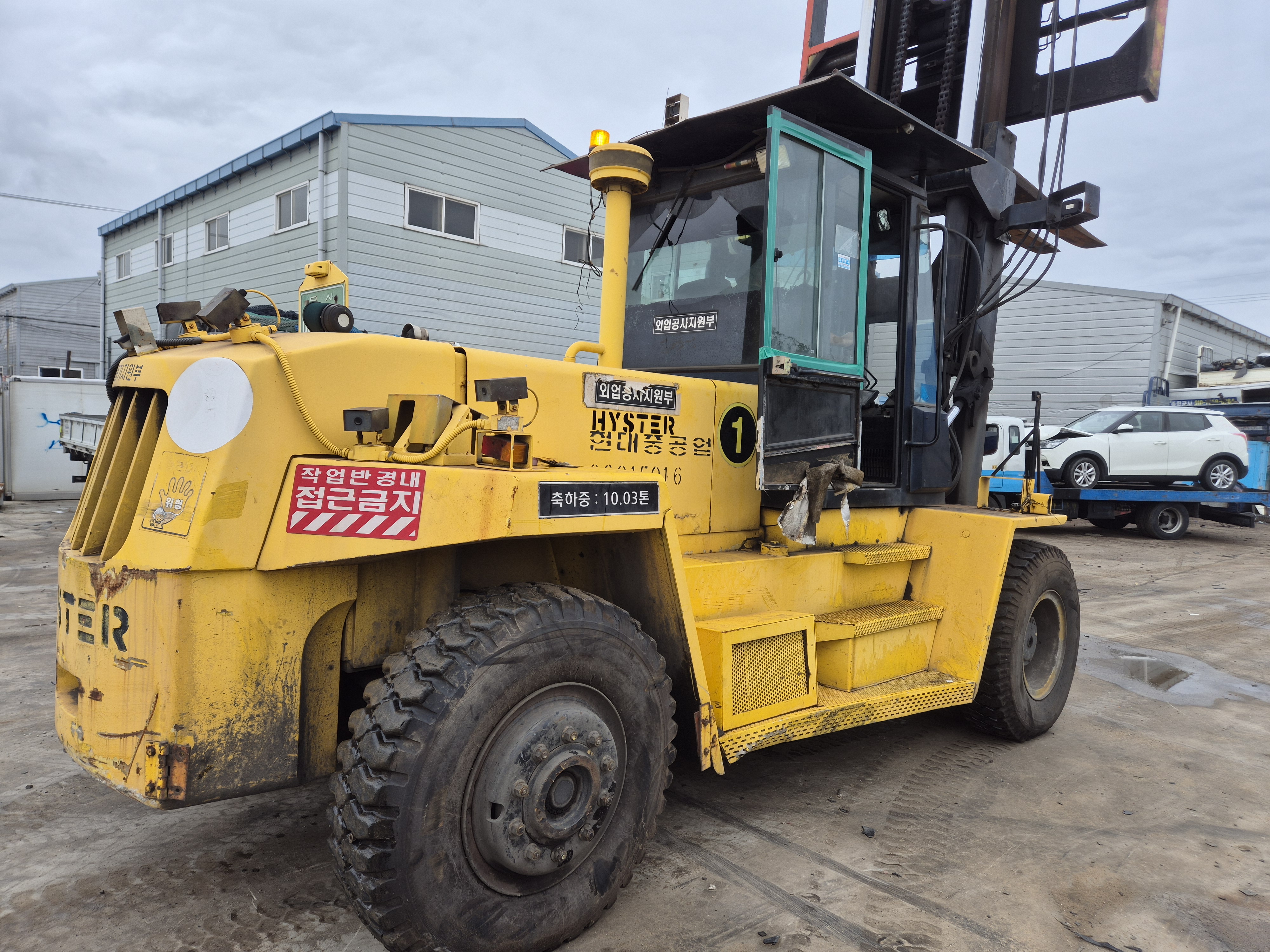 2000 Others FORKLIFT