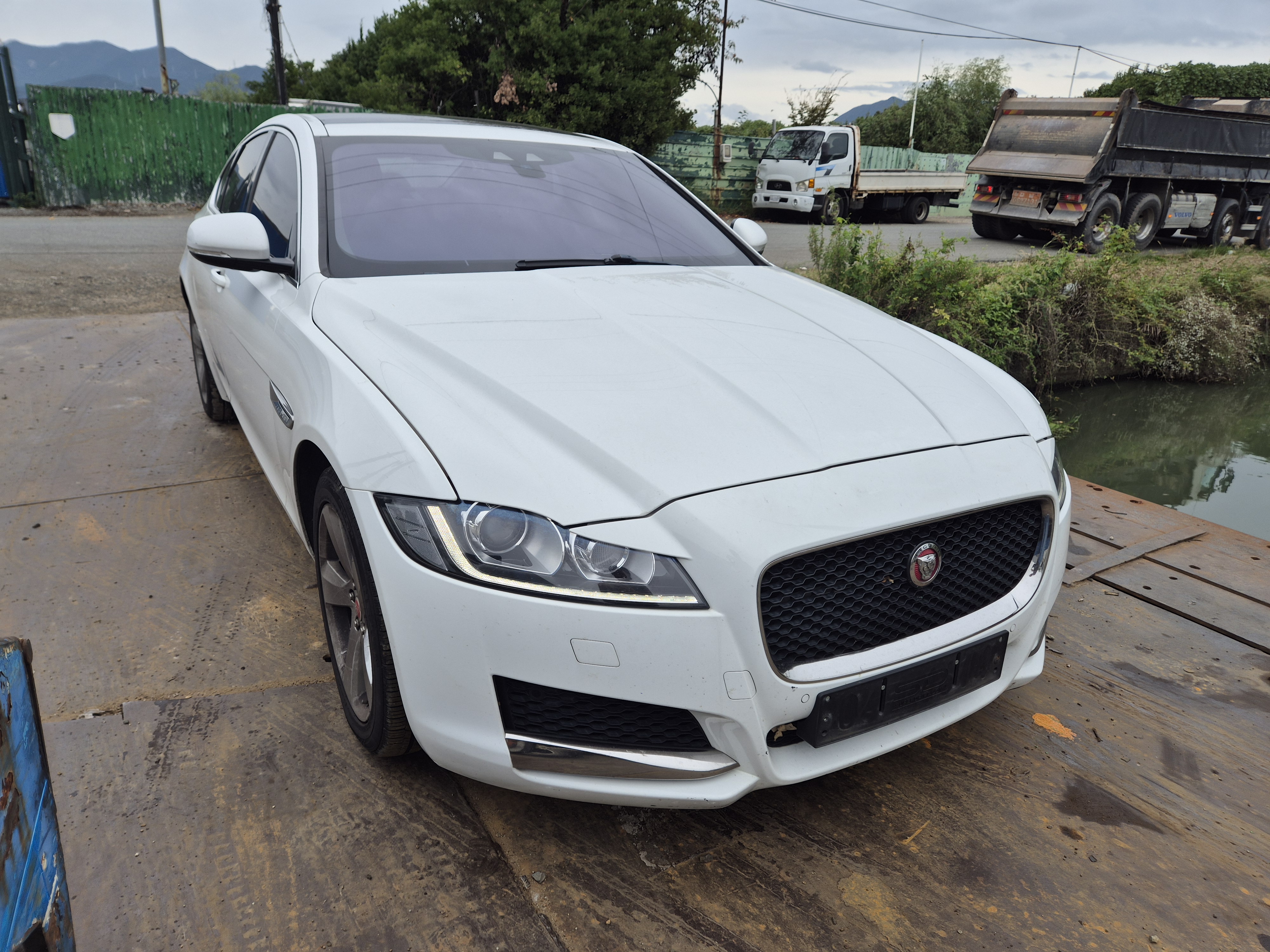 2018 Jaguar XF
