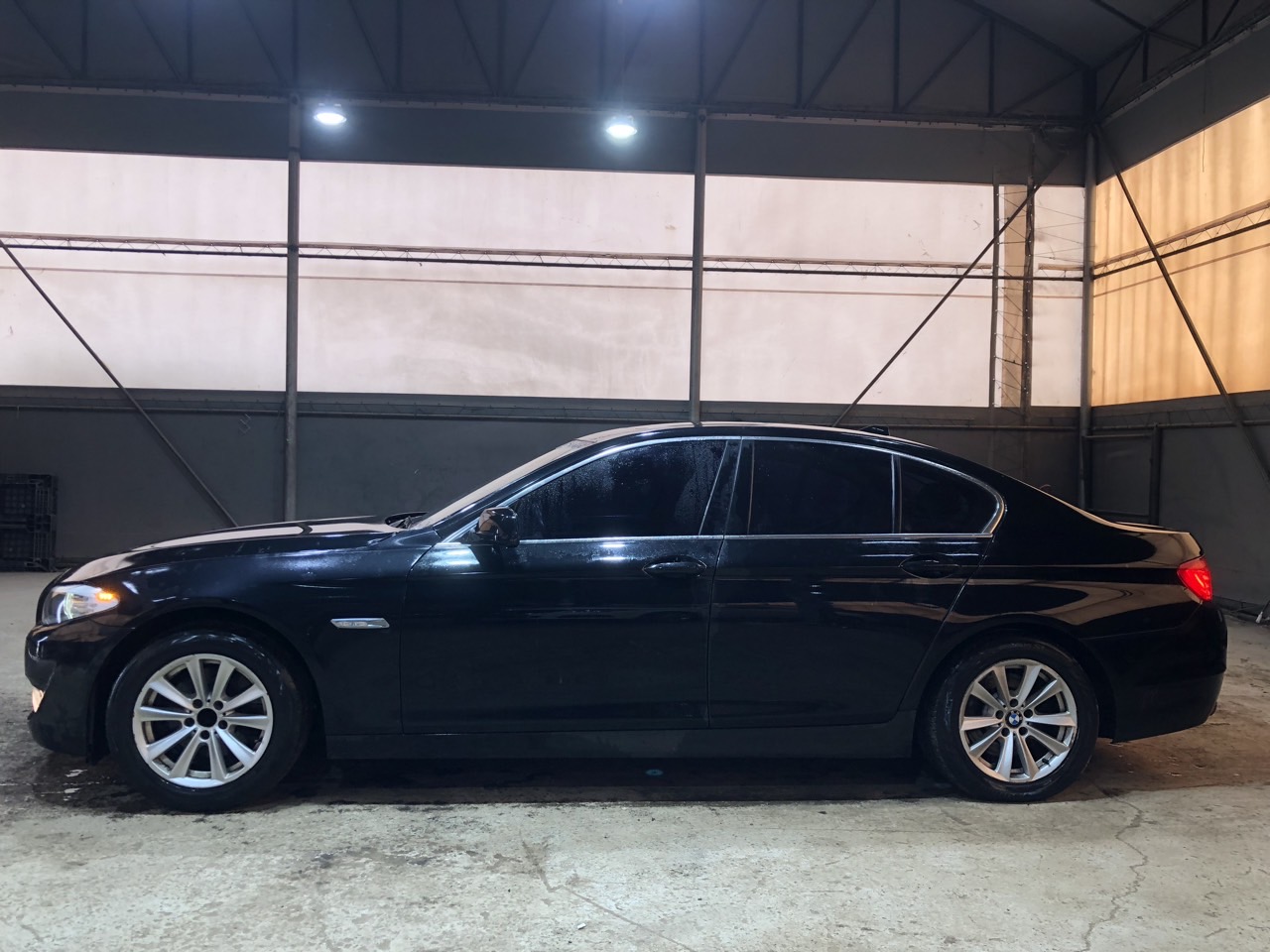 2011 BMW 5 Series (F10)